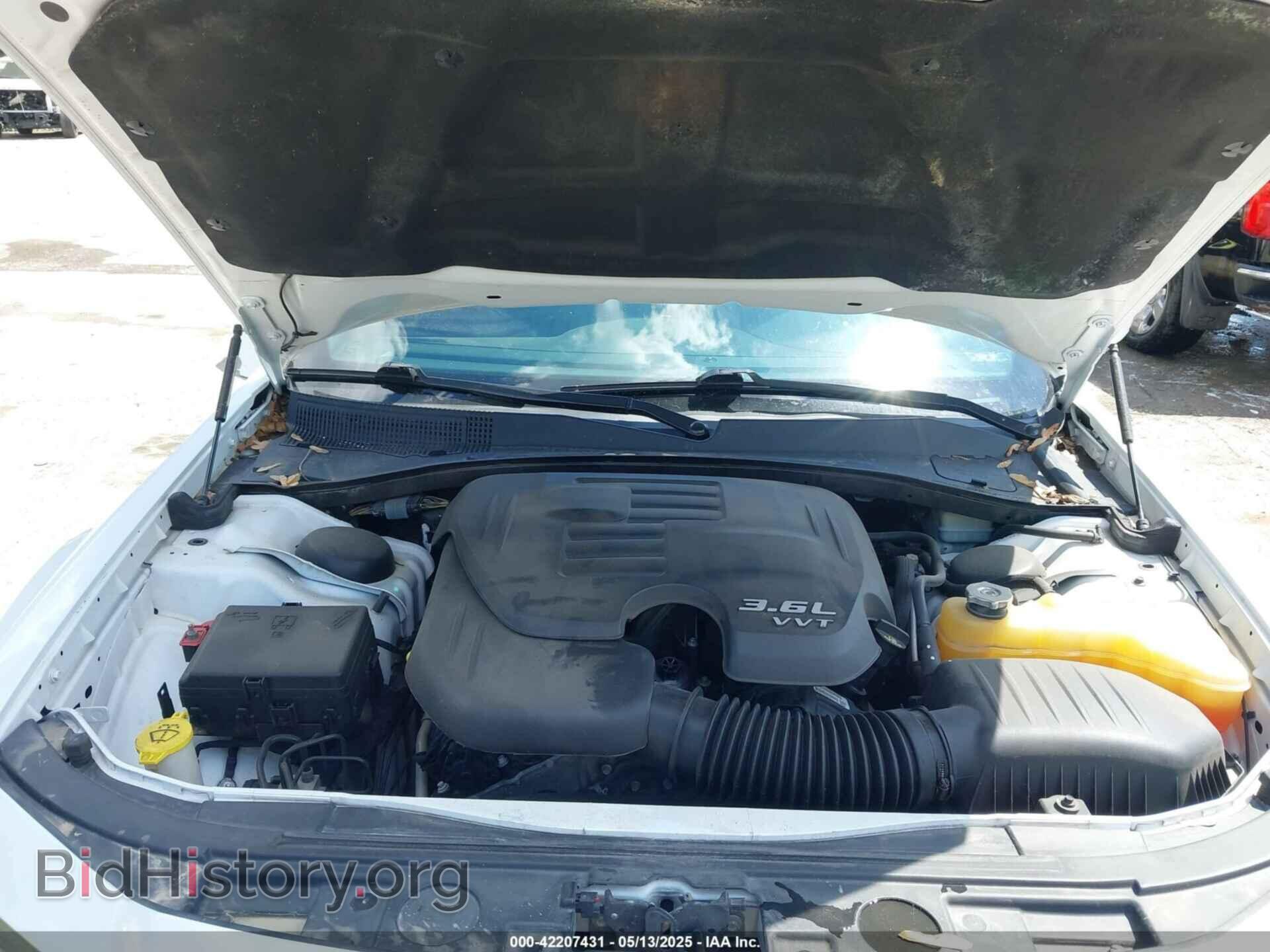 2014 CHRYSLER 300 - VIN: 2C3CCAGG4EH297391 - Фото 10