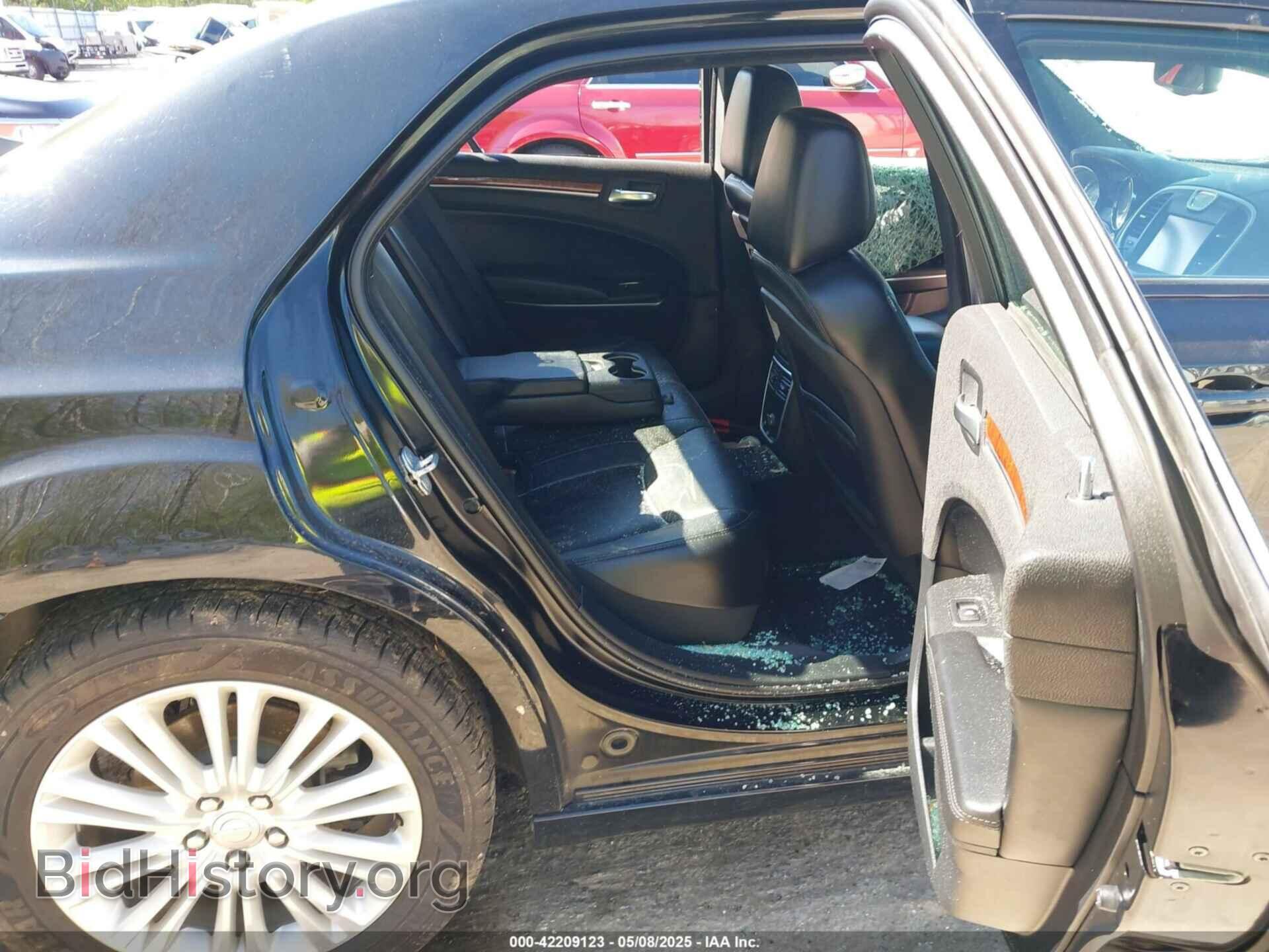 2013 CHRYSLER 300 - VIN: 2C3CCARG6DH733301 - Фото 8