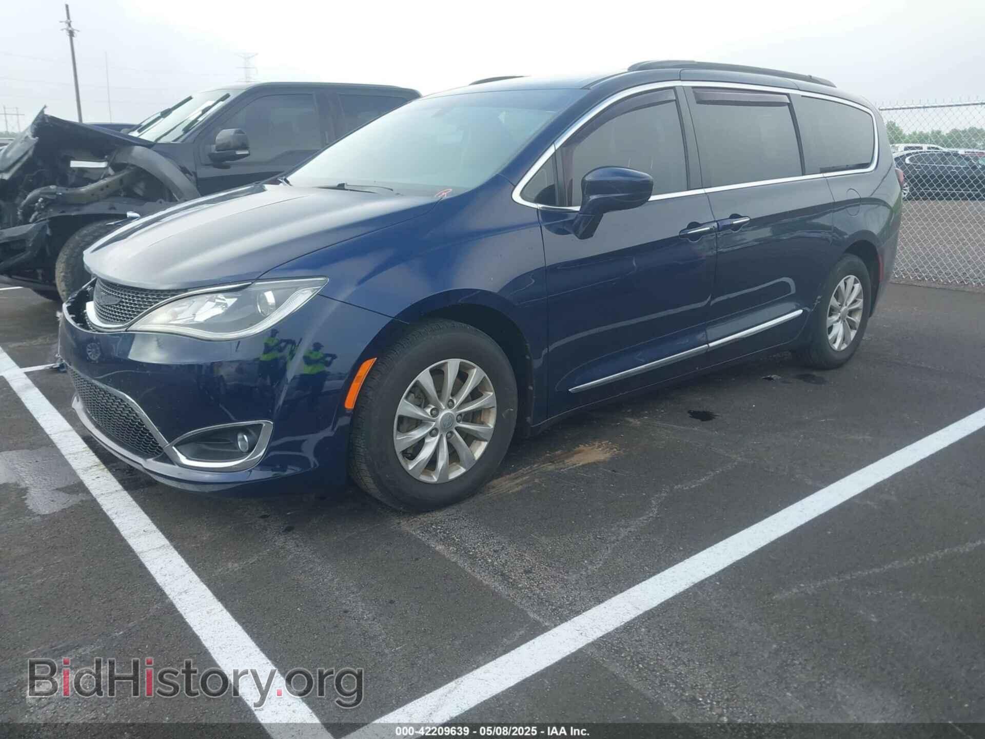 2017 CHRYSLER PACIFICA - VIN: 2C4RC1BG3HR576875 - Photo 2