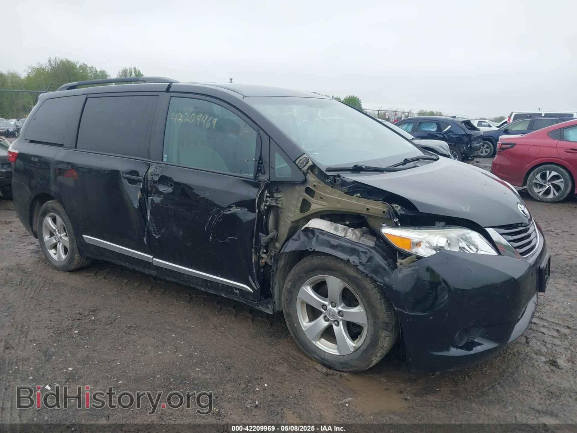 Фотография 5TDKZ3DC0HS856654 - TOYOTA SIENNA 2017