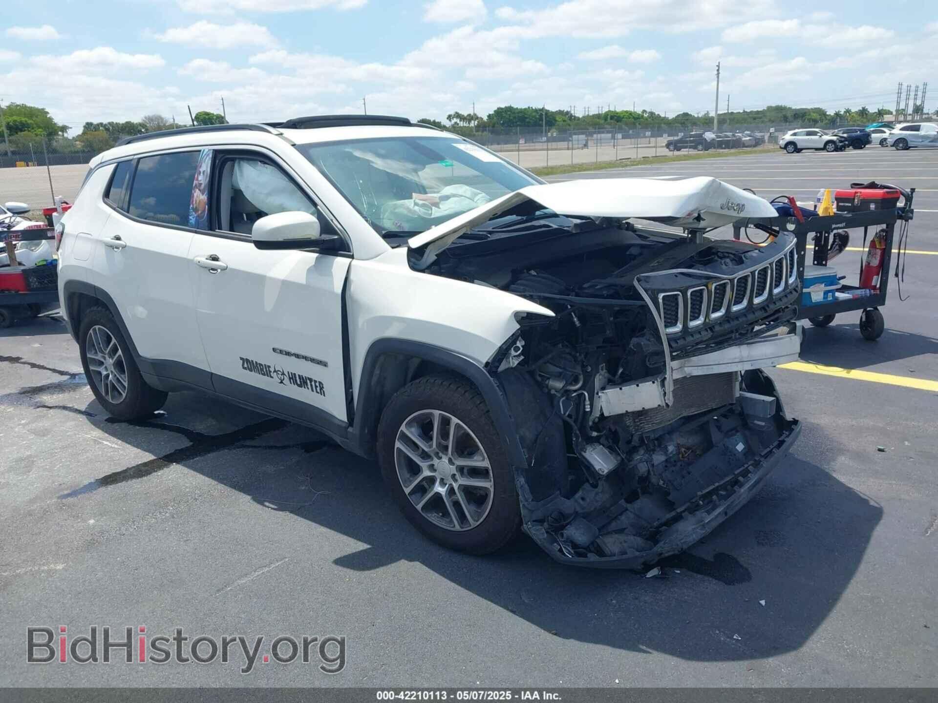 Photo 3C4NJCBB3KT832196 - JEEP COMPASS 2019