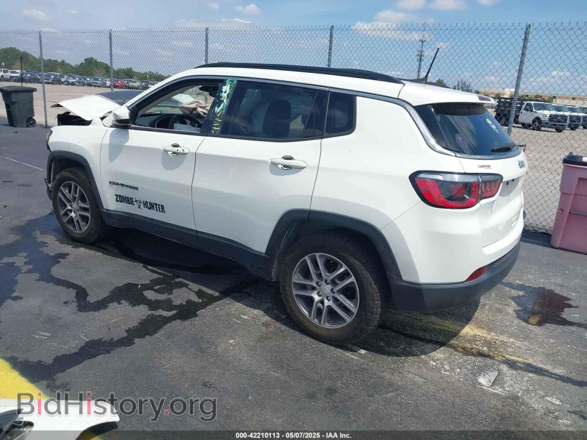 2019 JEEP COMPASS - VIN: 3C4NJCBB3KT832196 - Фото 3