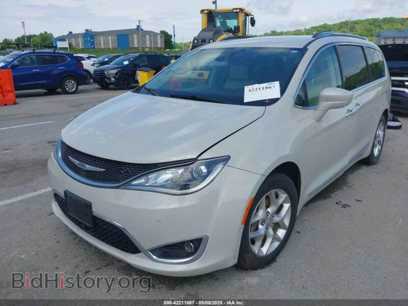 2019 Chrysler PACIFICA (VIN 2C4RC1EGXKR706170) — photo 2 of 14