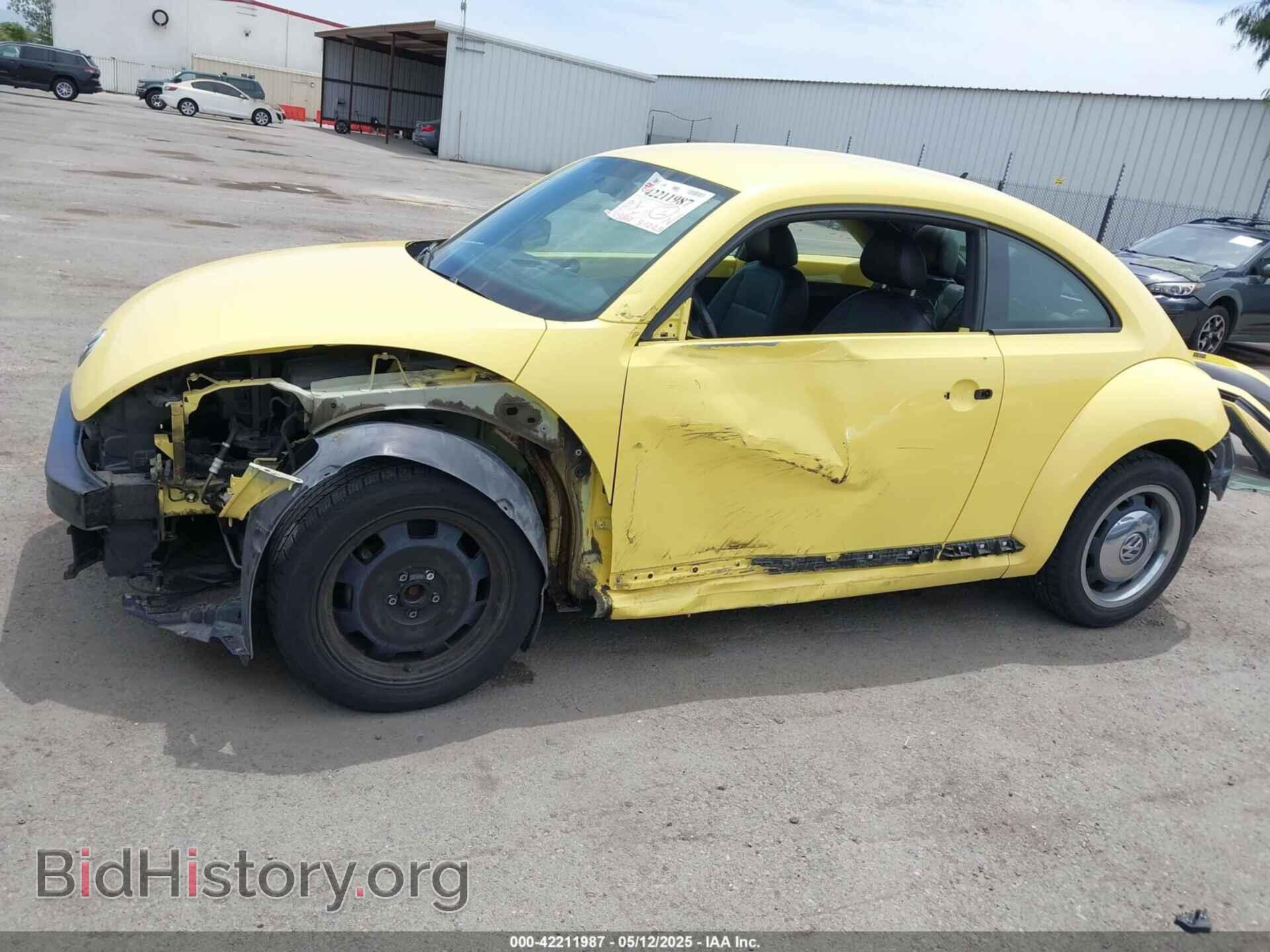 2012 VOLKSWAGEN BEETLE - VIN: 3VWJP7AT7CM606721 - Фото 6