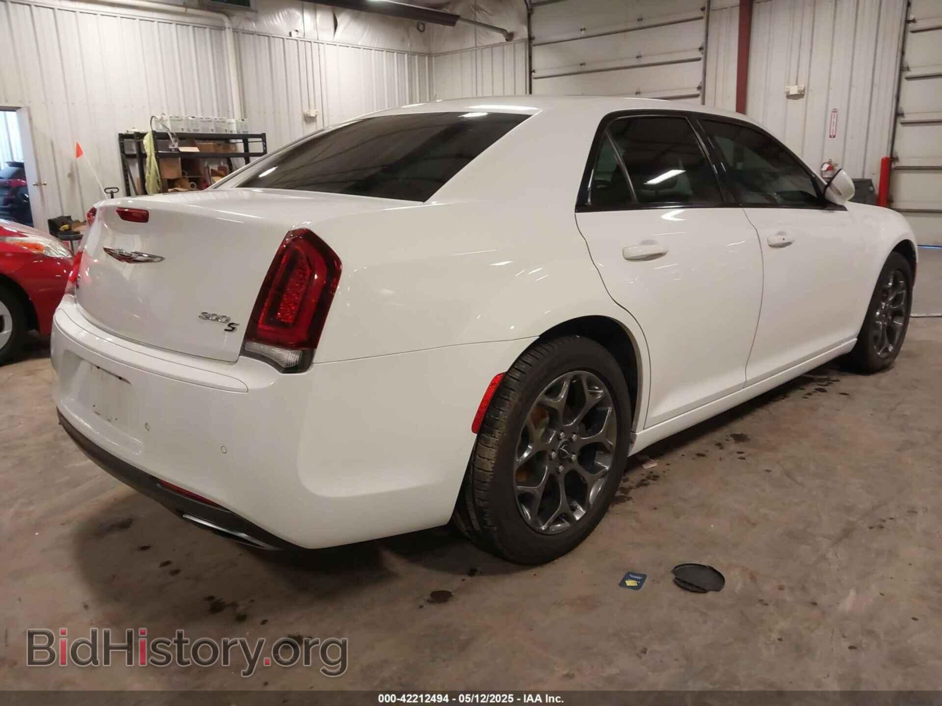 2015 CHRYSLER 300 - VIN: 2C3CCAGG7FH923212 - Фото 4