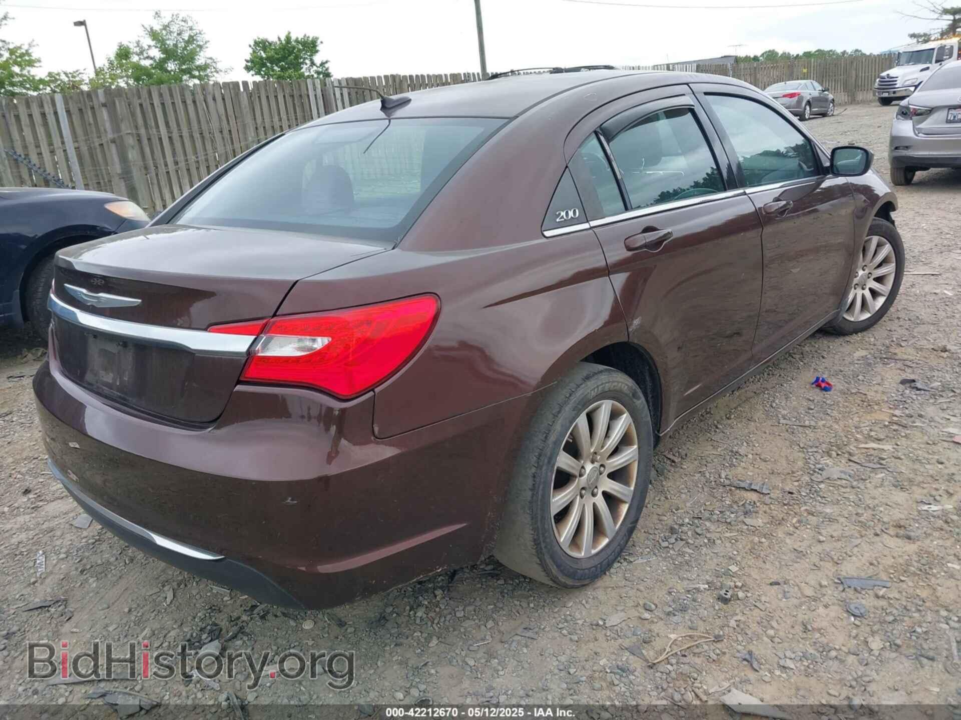 2013 CHRYSLER 200 - VIN: 1C3CCBBG1DN569415 - Фото 4