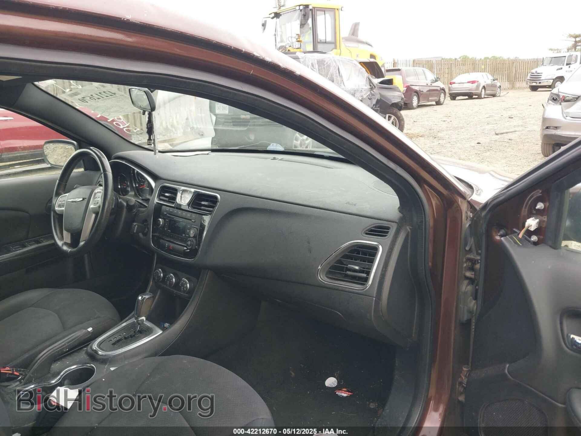 2013 CHRYSLER 200 - VIN: 1C3CCBBG1DN569415 - Фото 5