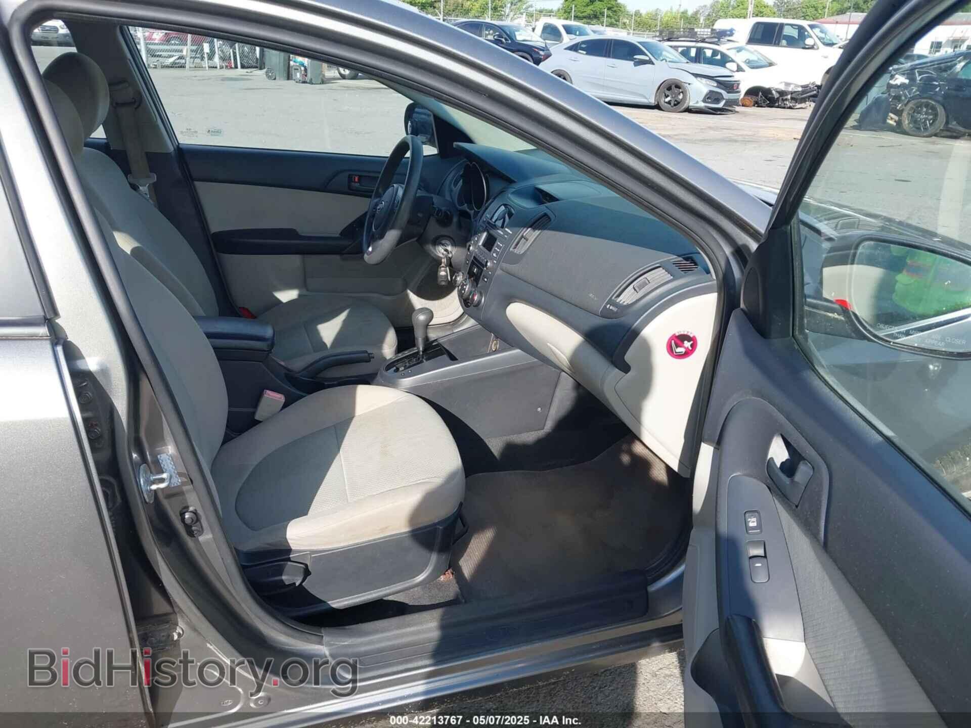 2010 KIA FORTE - VIN: KNAFU4A2XA5242981 - Фото 5