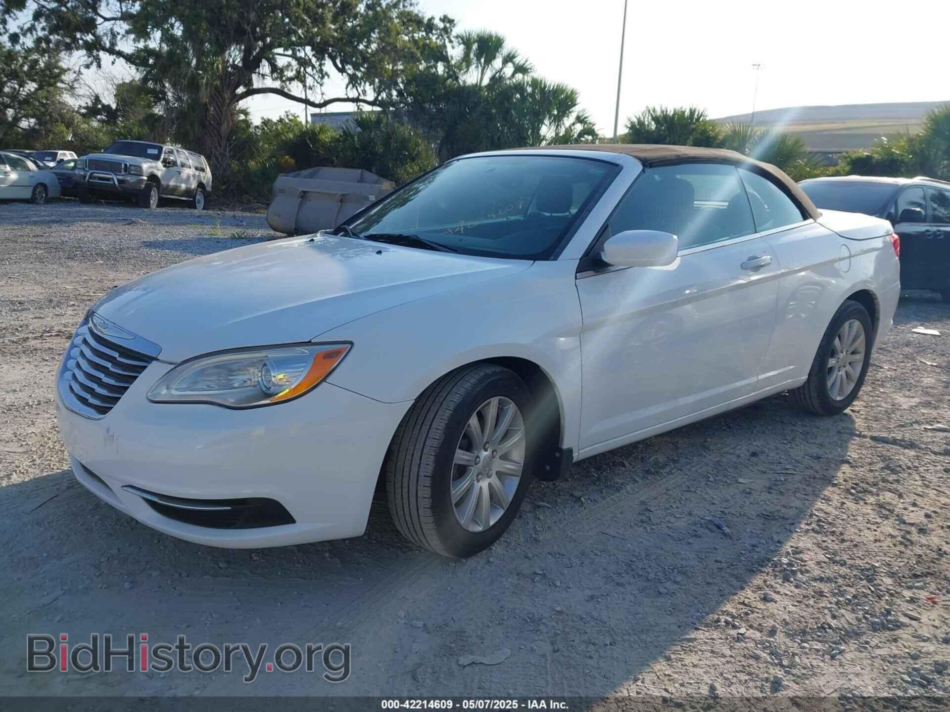 2012 CHRYSLER 200 - VIN: 1C3BCBEB2CN139225 - Фото 2