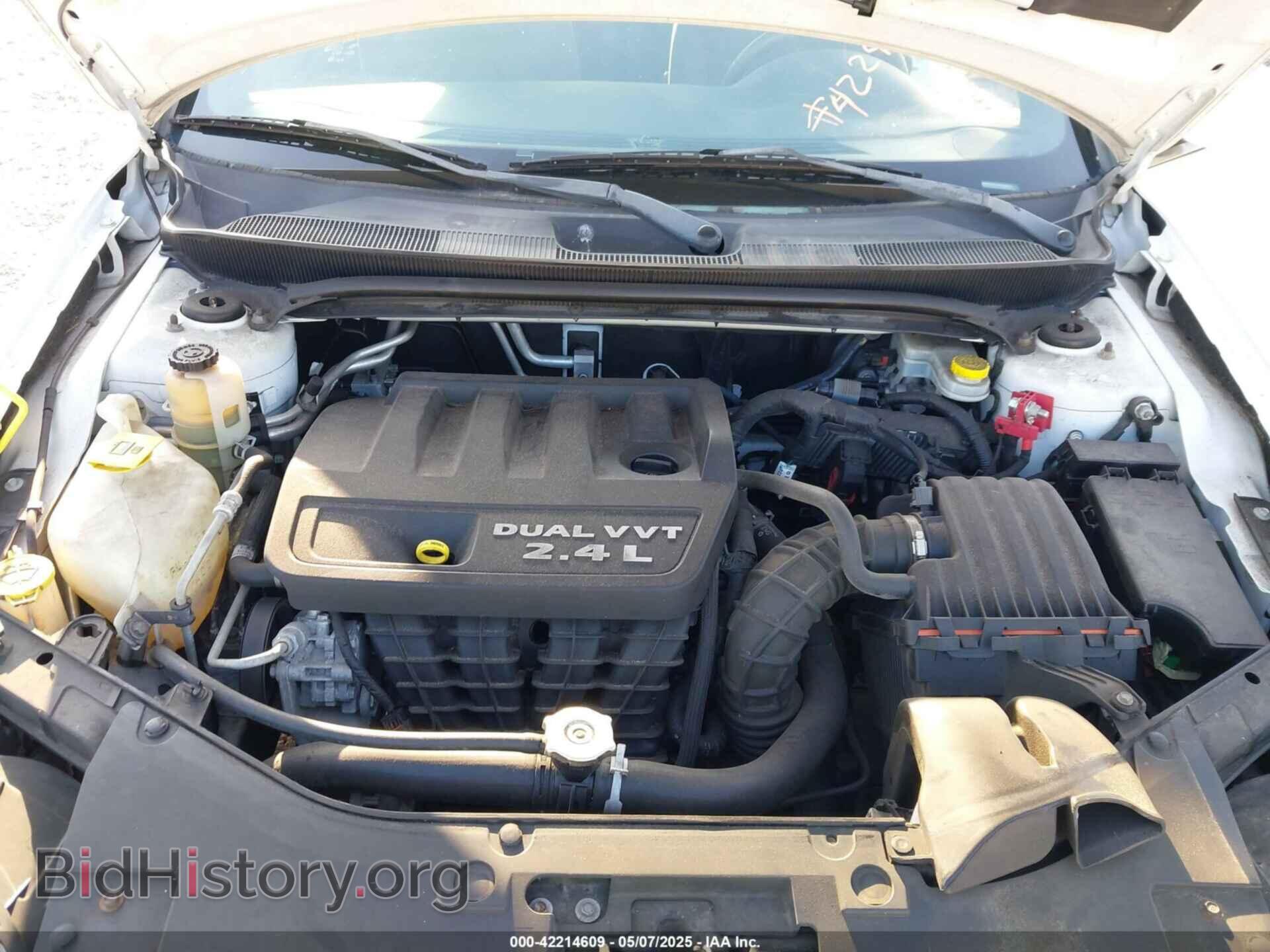 2012 CHRYSLER 200 - VIN: 1C3BCBEB2CN139225 - Фото 10