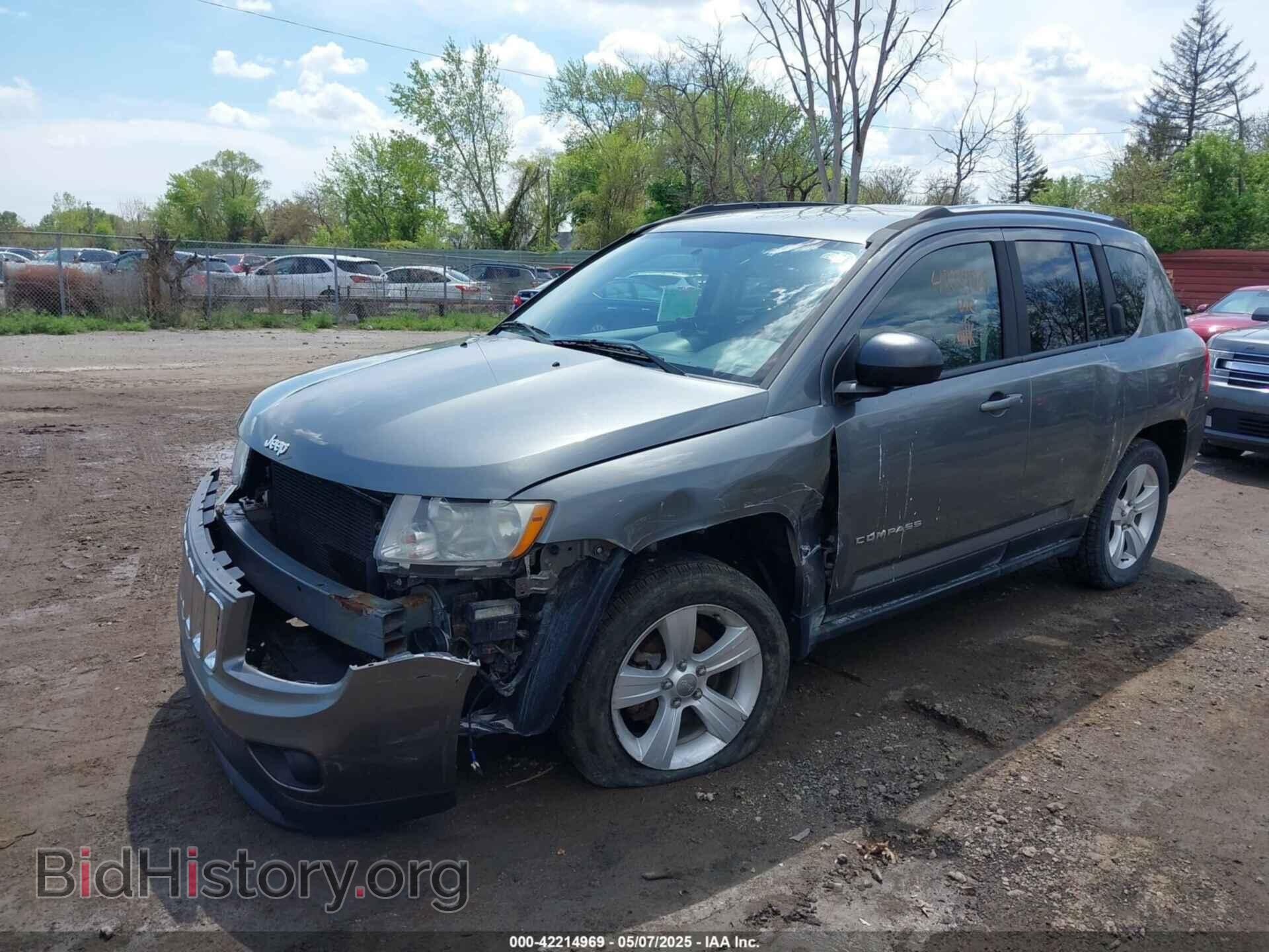2012 JEEP COMPASS - VIN: 1C4NJDEB2CD686141 - Photo 2