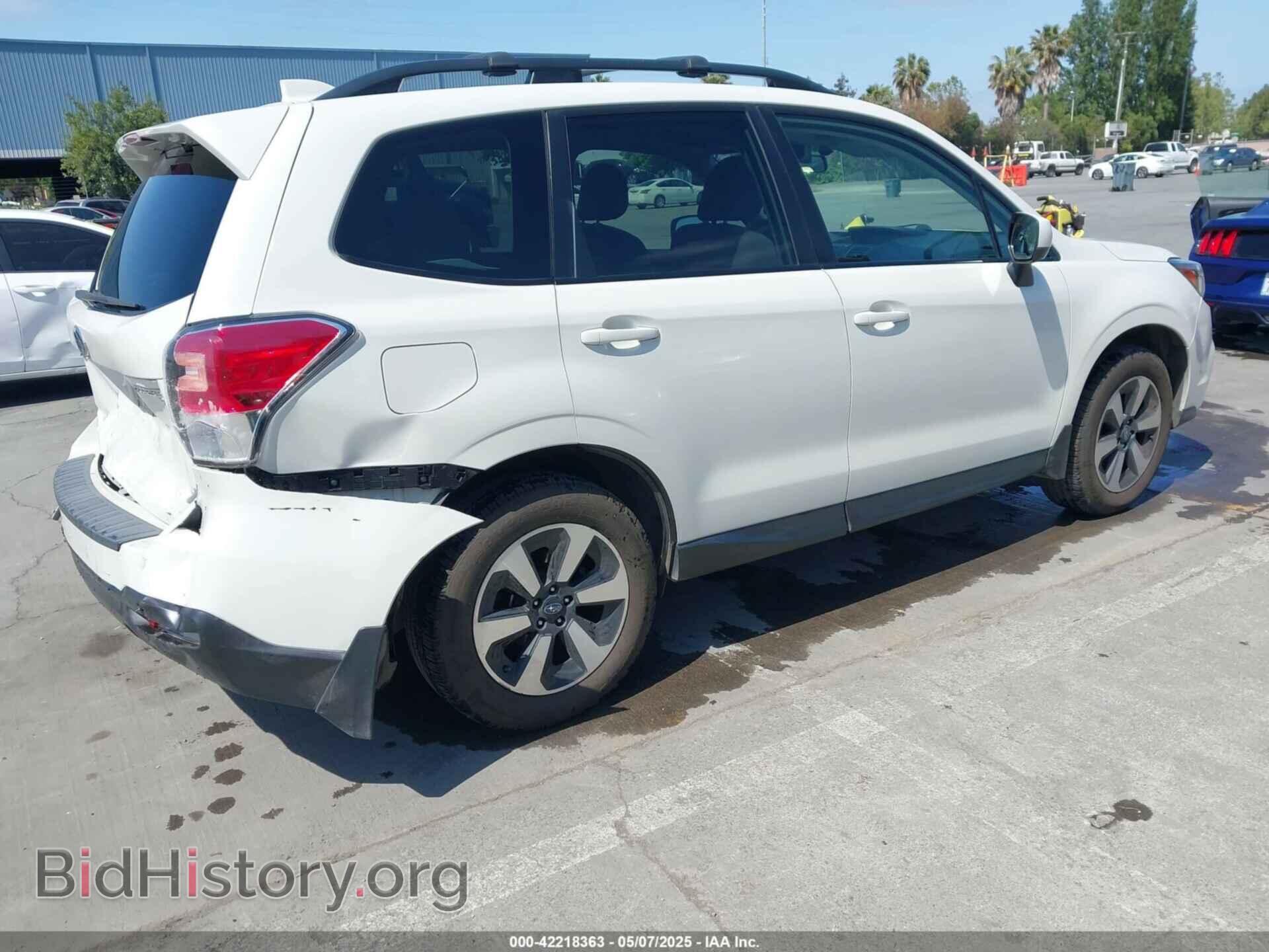 2017 SUBARU FORESTER - VIN: JF2SJAEC5HH526184 - Фото 4