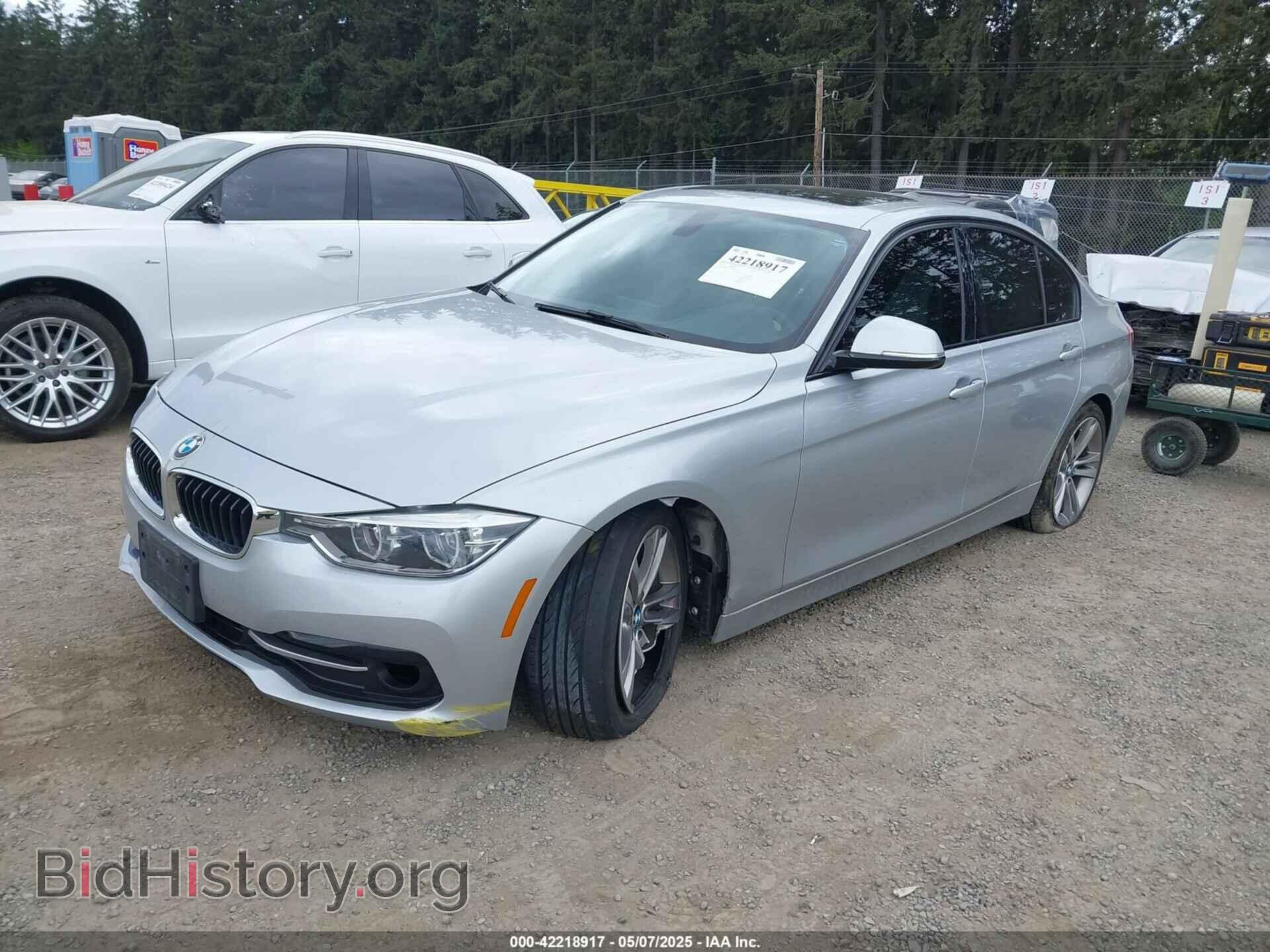 2017 BMW 320I - VIN: WBA8A3C36HK692592 - Фото 2