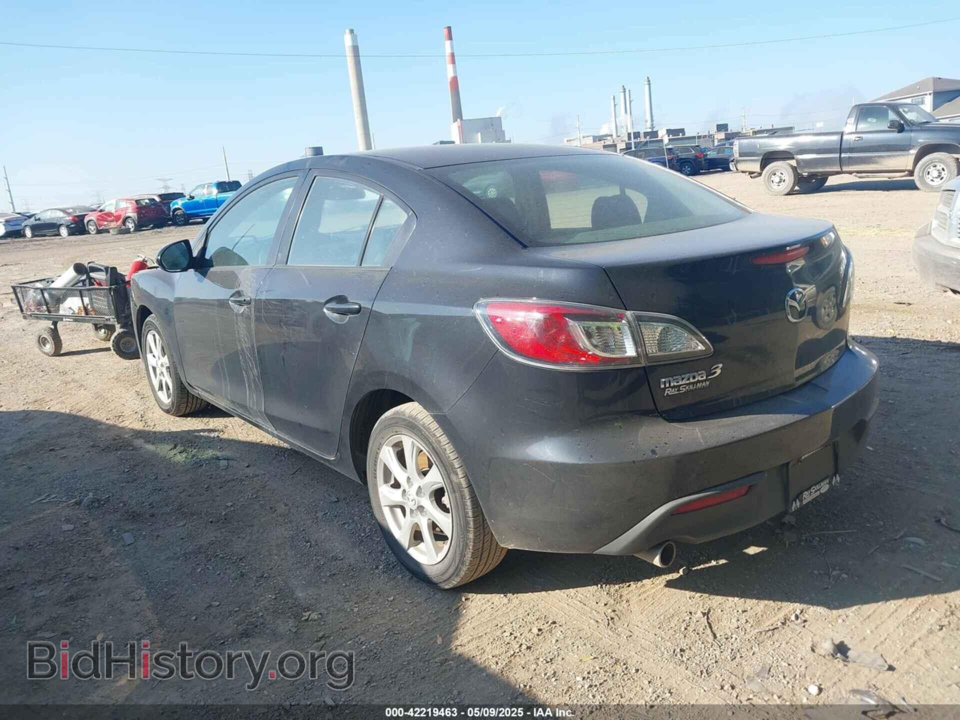 2011 MAZDA MAZDA3 - VIN: JM1BL1VG8B1432294 - Фото 3