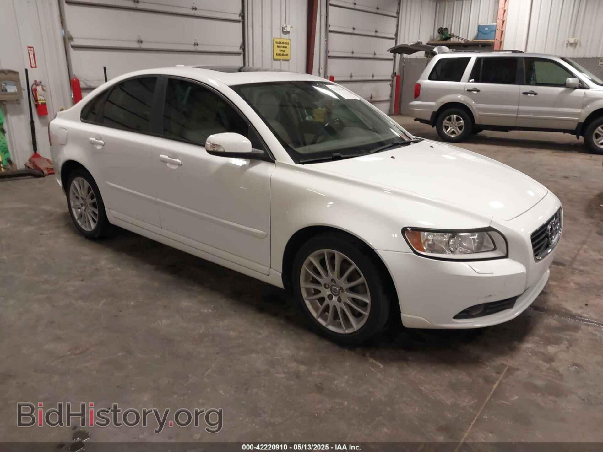 Фотография YV1672MS1B2536776 - VOLVO S40 2011