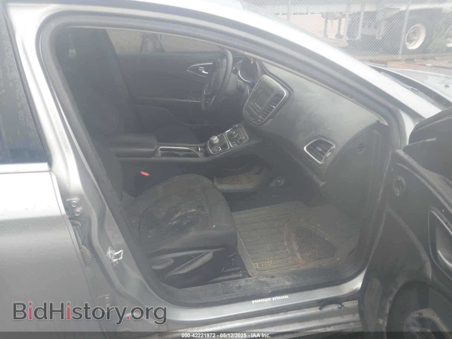 2016 CHRYSLER 200 - VIN: 1C3CCCFB1GN178533 - Photo 5