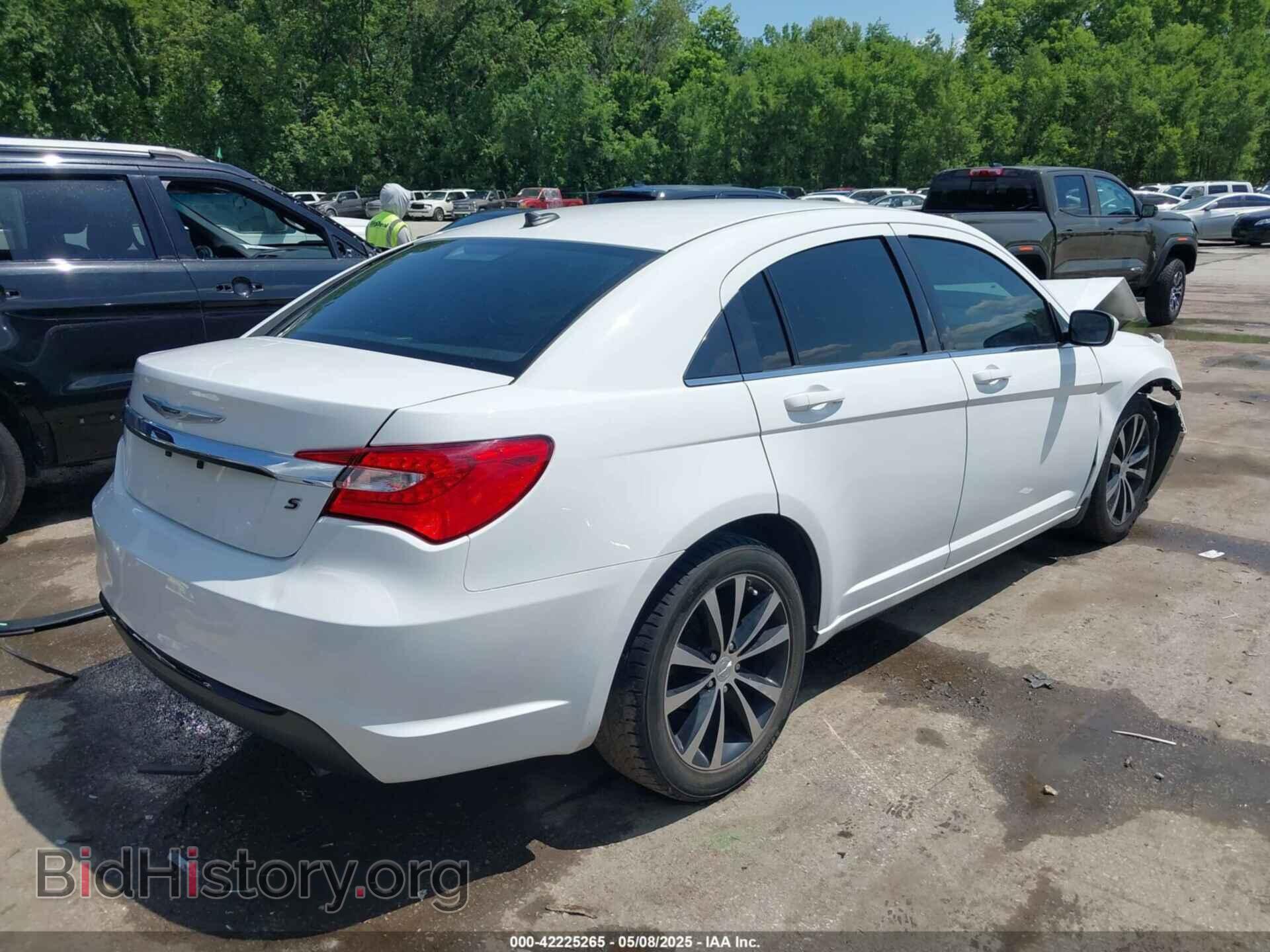 2014 CHRYSLER 200 - VIN: 1C3CCBBG9EN152089 - Фото 4