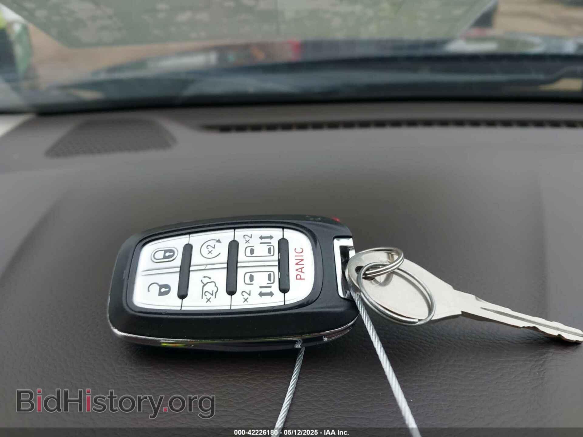 2018 CHRYSLER PACIFICA - VIN: 2C4RC1EG1JR212407 - Photo 11