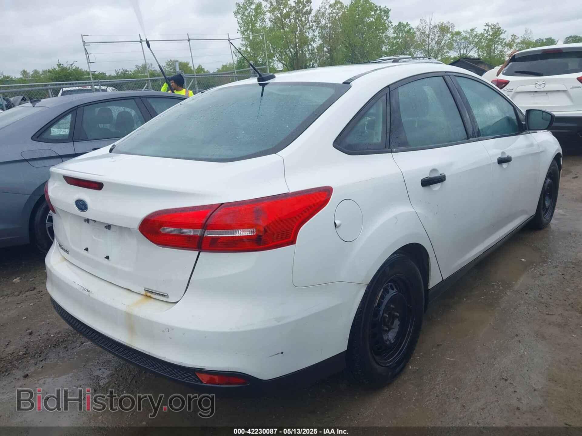 2016 FORD FOCUS - VIN: 1FADP3E24GL386381 - Фото 4
