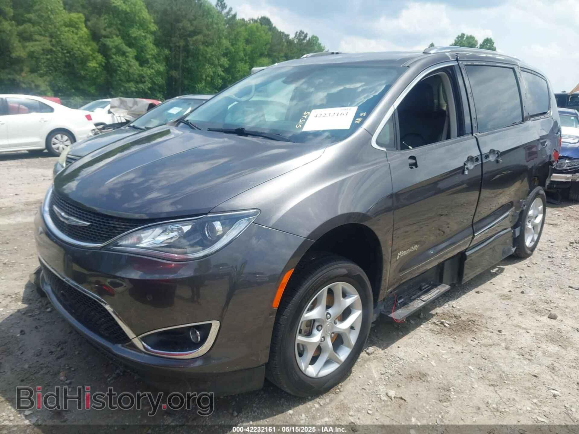 2019 CHRYSLER PACIFICA - VIN: 2C4RC1EG0KR652409 - Фото 2