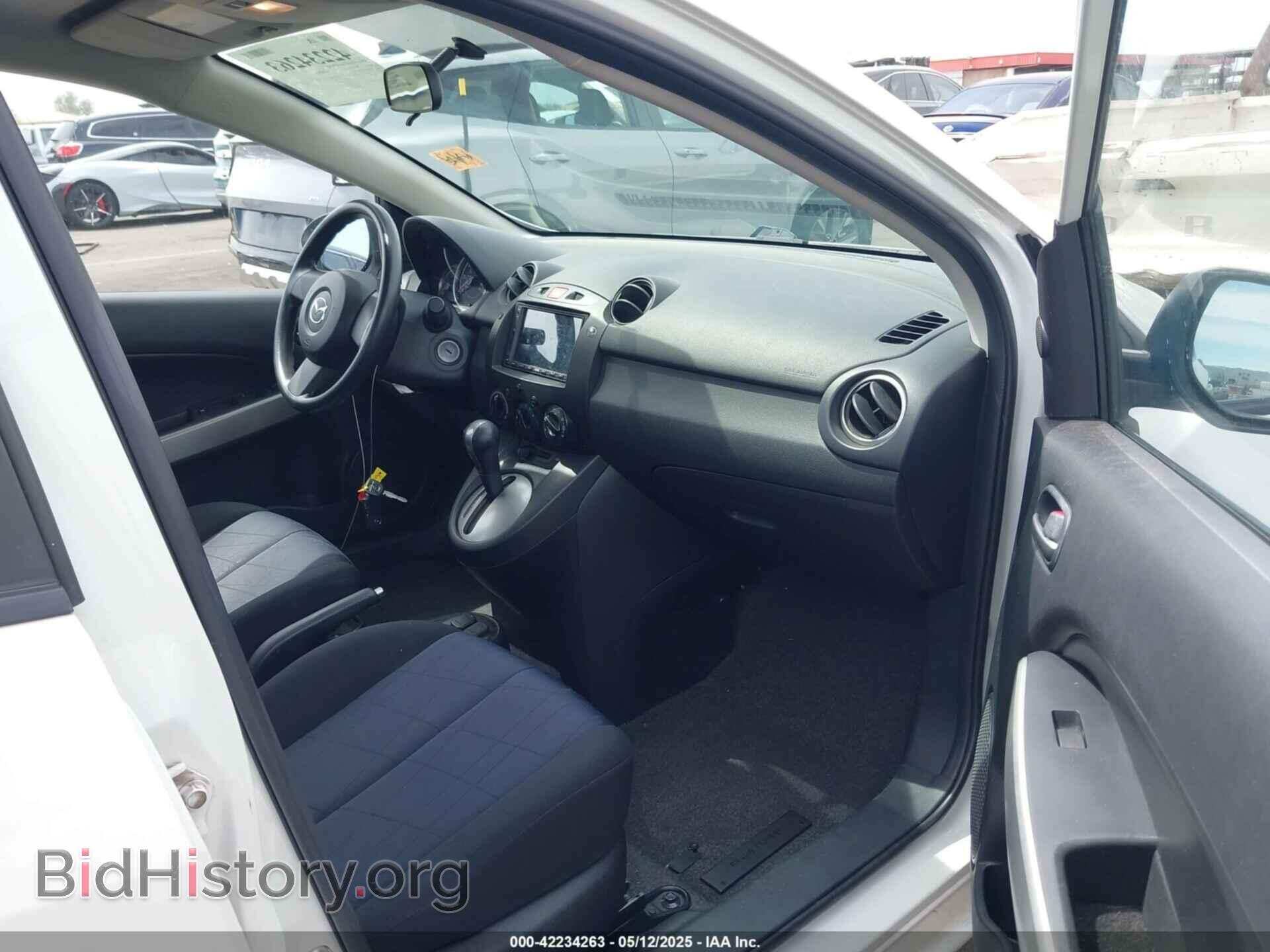 2011 MAZDA MAZDA2 - VIN: JM1DE1HY7B0125812 - Фото 5