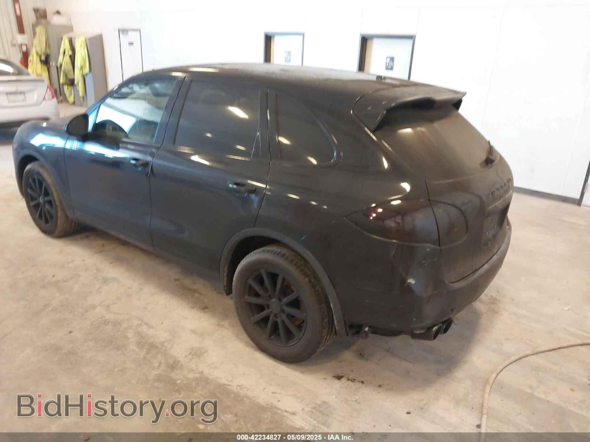 2011 PORSCHE CAYENNE - VIN: WP1AB2A24BLA46442 - Фото 3