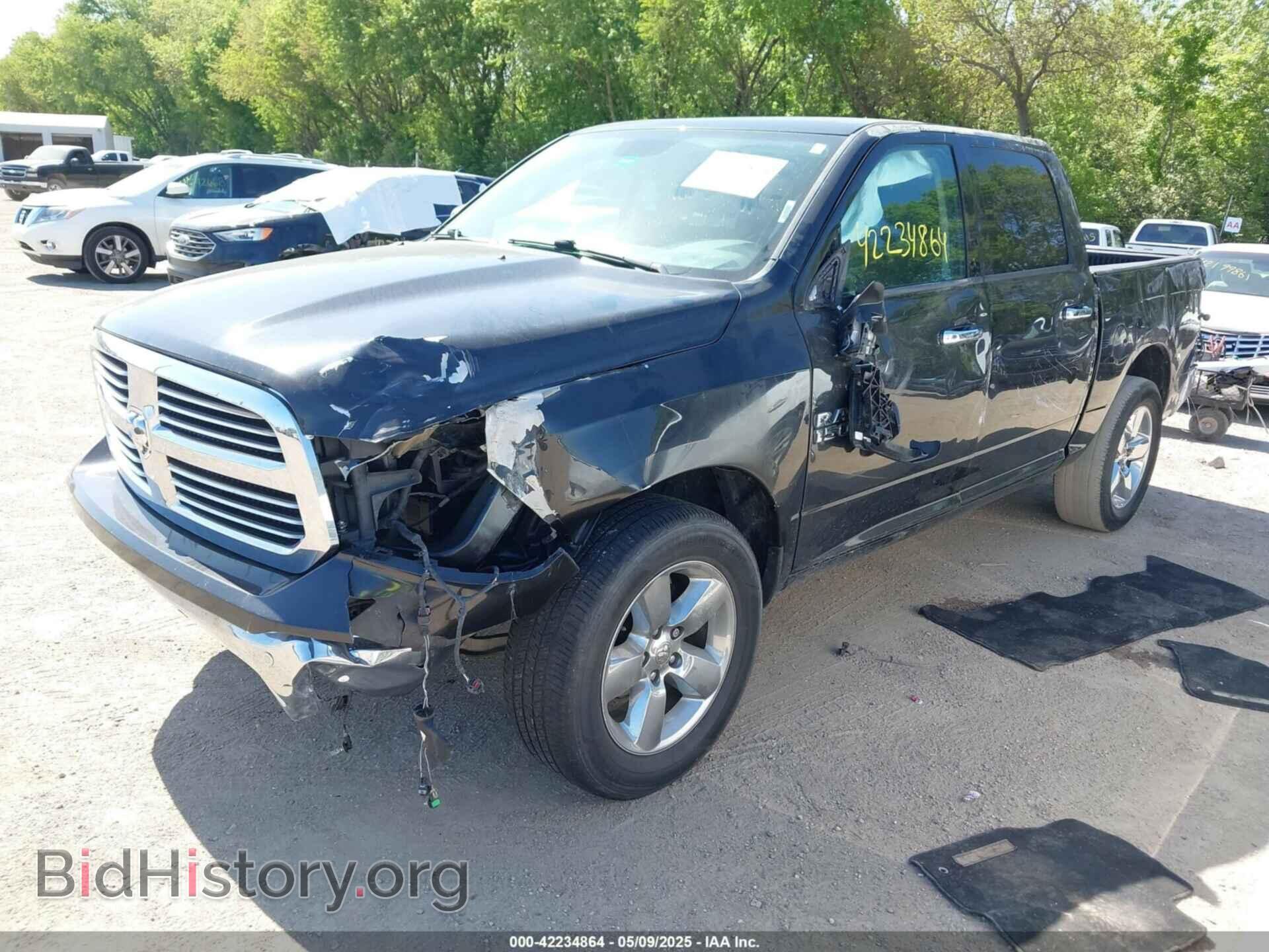 2016 RAM 1500 - VIN: 1C6RR7LG4GS114300 - Фото 2