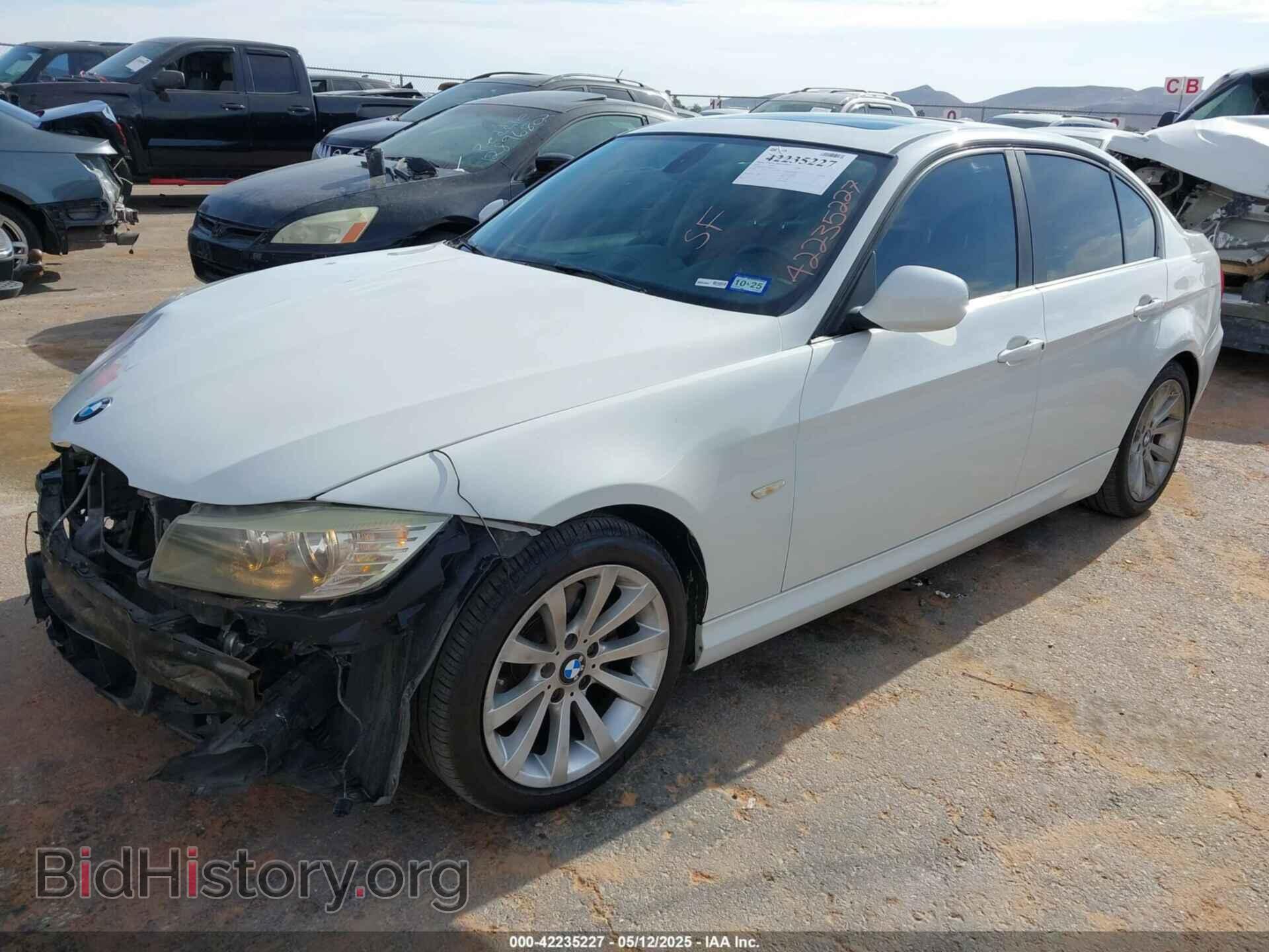 2011 BMW 328I - VIN: WBAPH7C54BE682973 - Фото 2