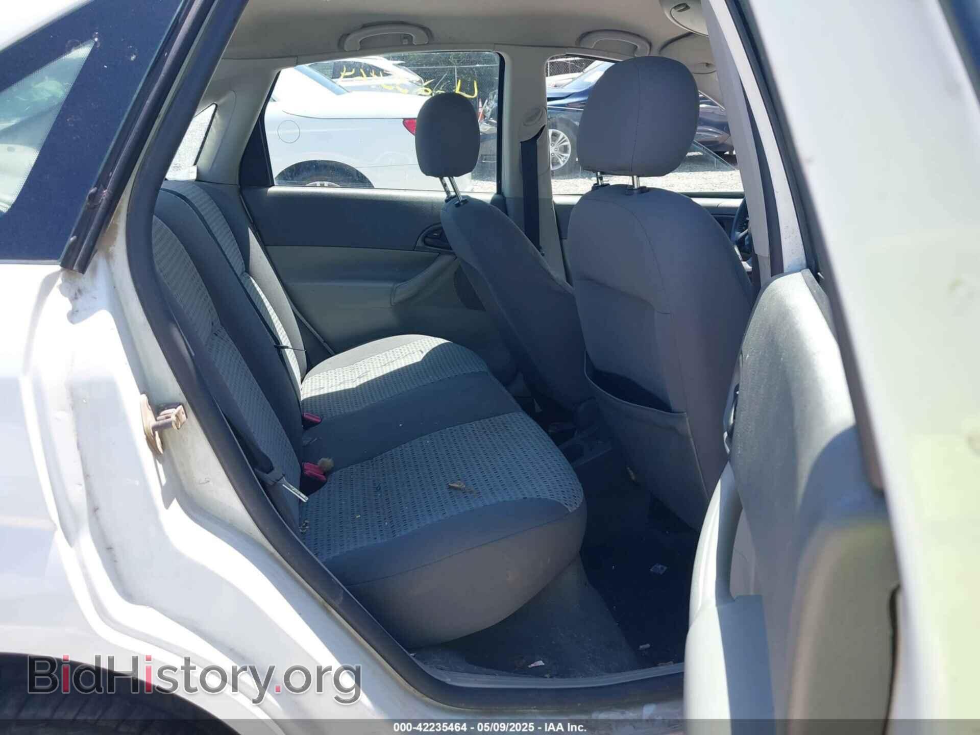 2005 FORD FOCUS - VIN: 1FAFP34NX5W269260 - Фото 8