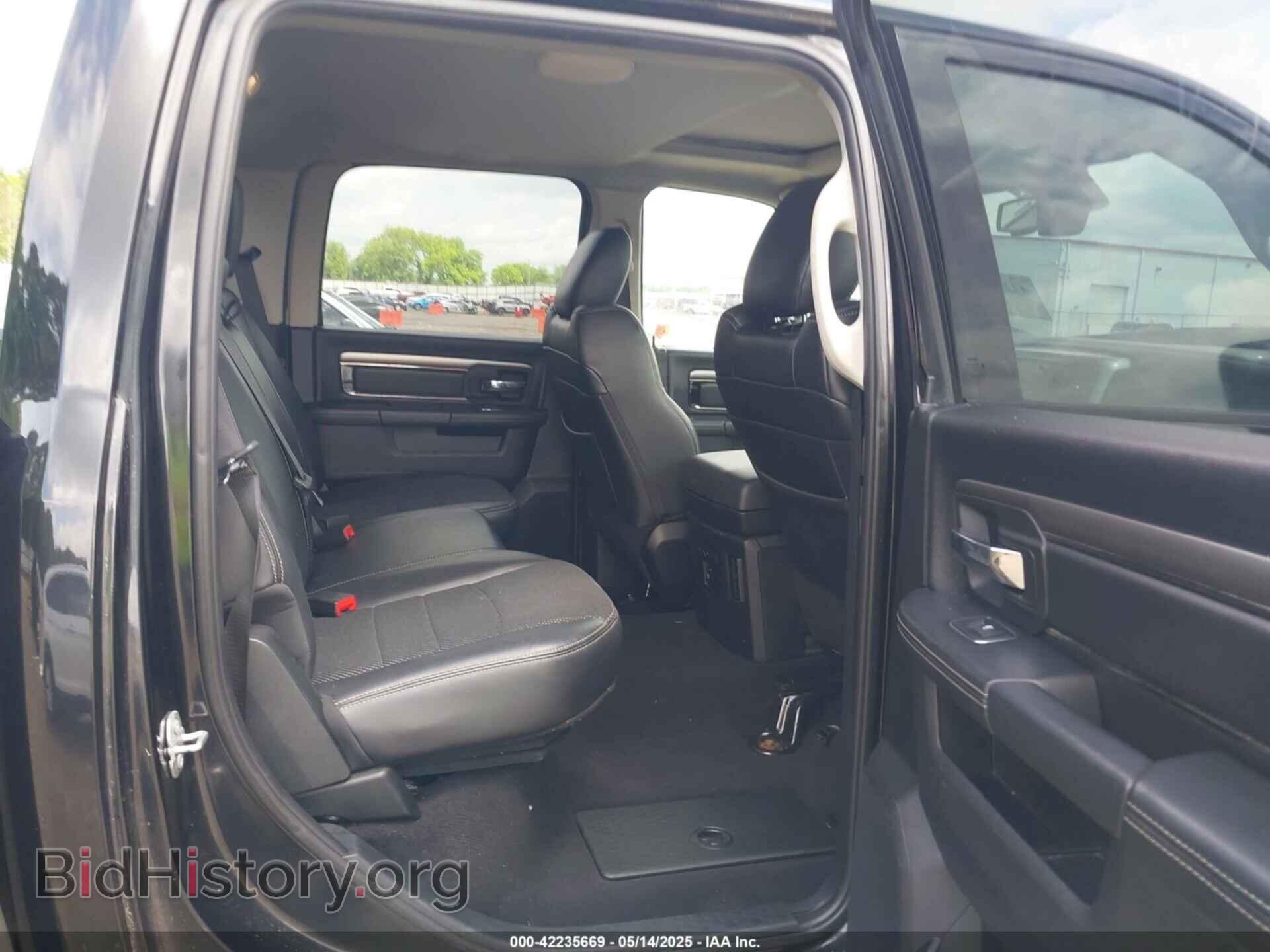 2018 RAM 1500 - VIN: 1C6RR7MT9JS300093 - Фото 8