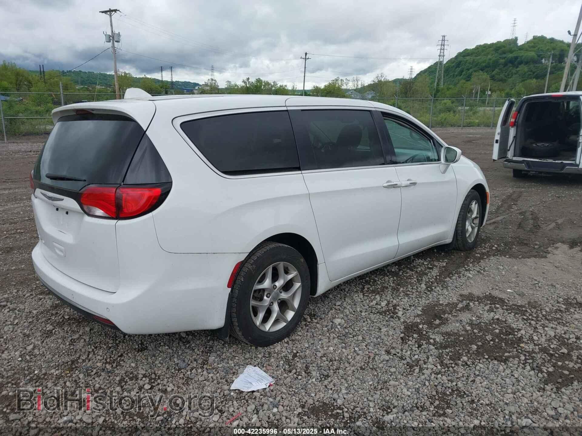 2018 CHRYSLER PACIFICA - VIN: 2C4RC1FG7JR357238 - Фото 4