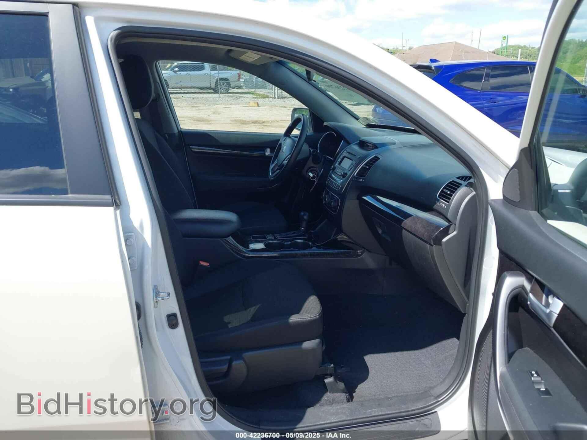 2014 KIA SORENTO - VIN: 5XYKTCA64EG513838 - Фото 5