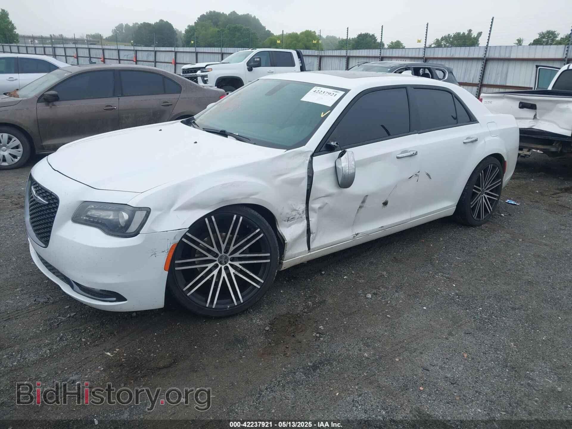 2015 CHRYSLER 300 - VIN: 2C3CCABG1FH908809 - Фото 2