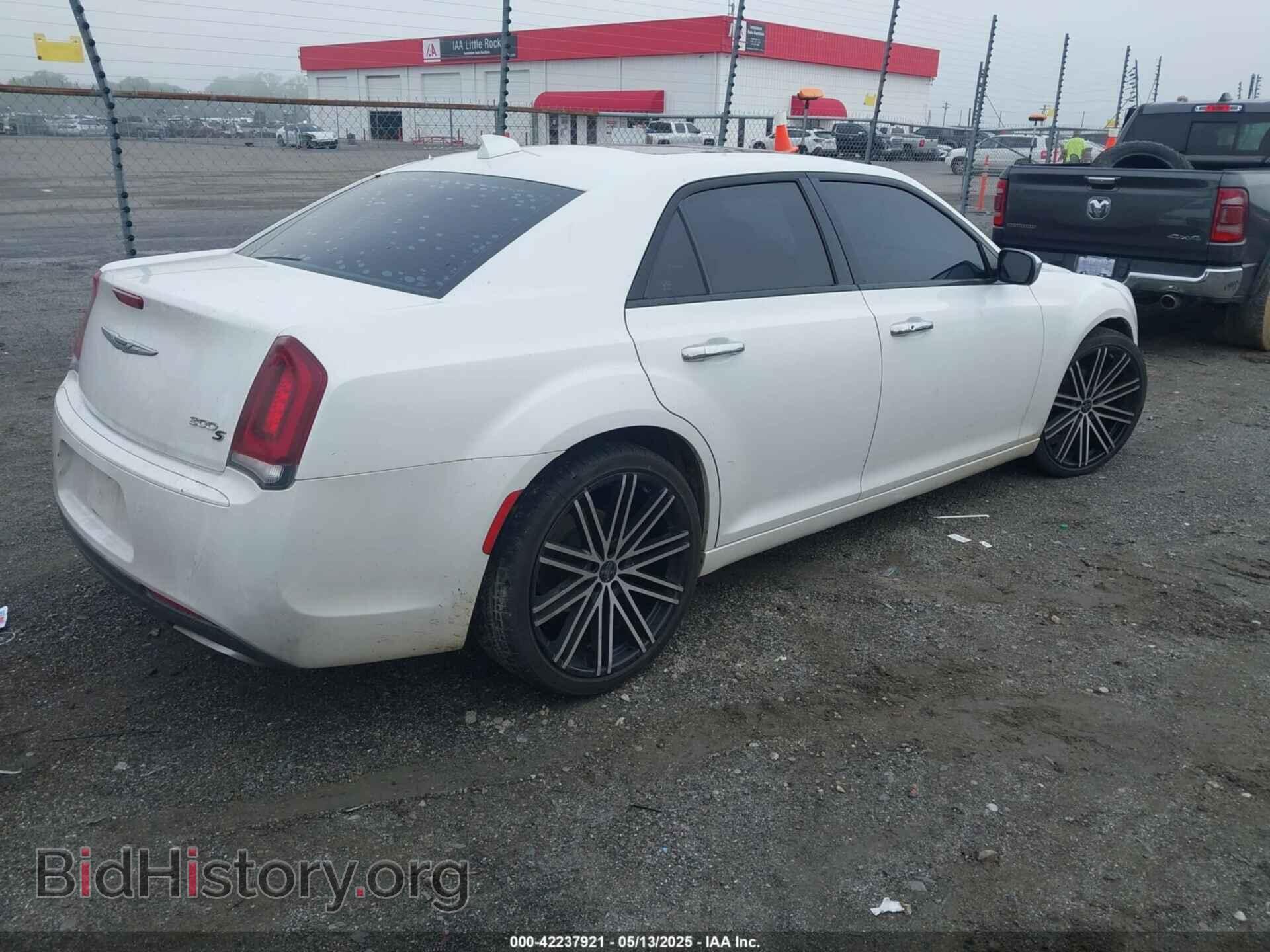 2015 CHRYSLER 300 - VIN: 2C3CCABG1FH908809 - Фото 4