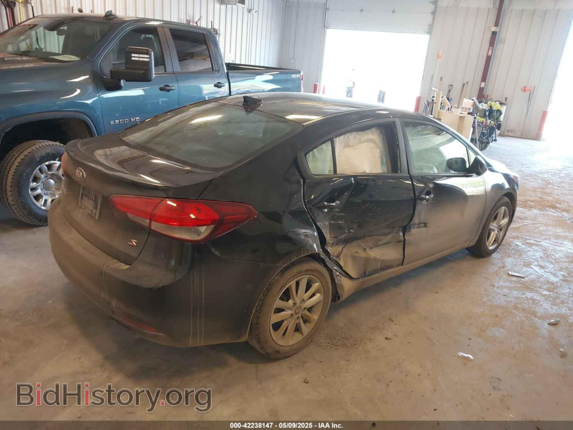 2017 KIA FORTE - VIN: 3KPFL4A75HE022714 - Фото 4