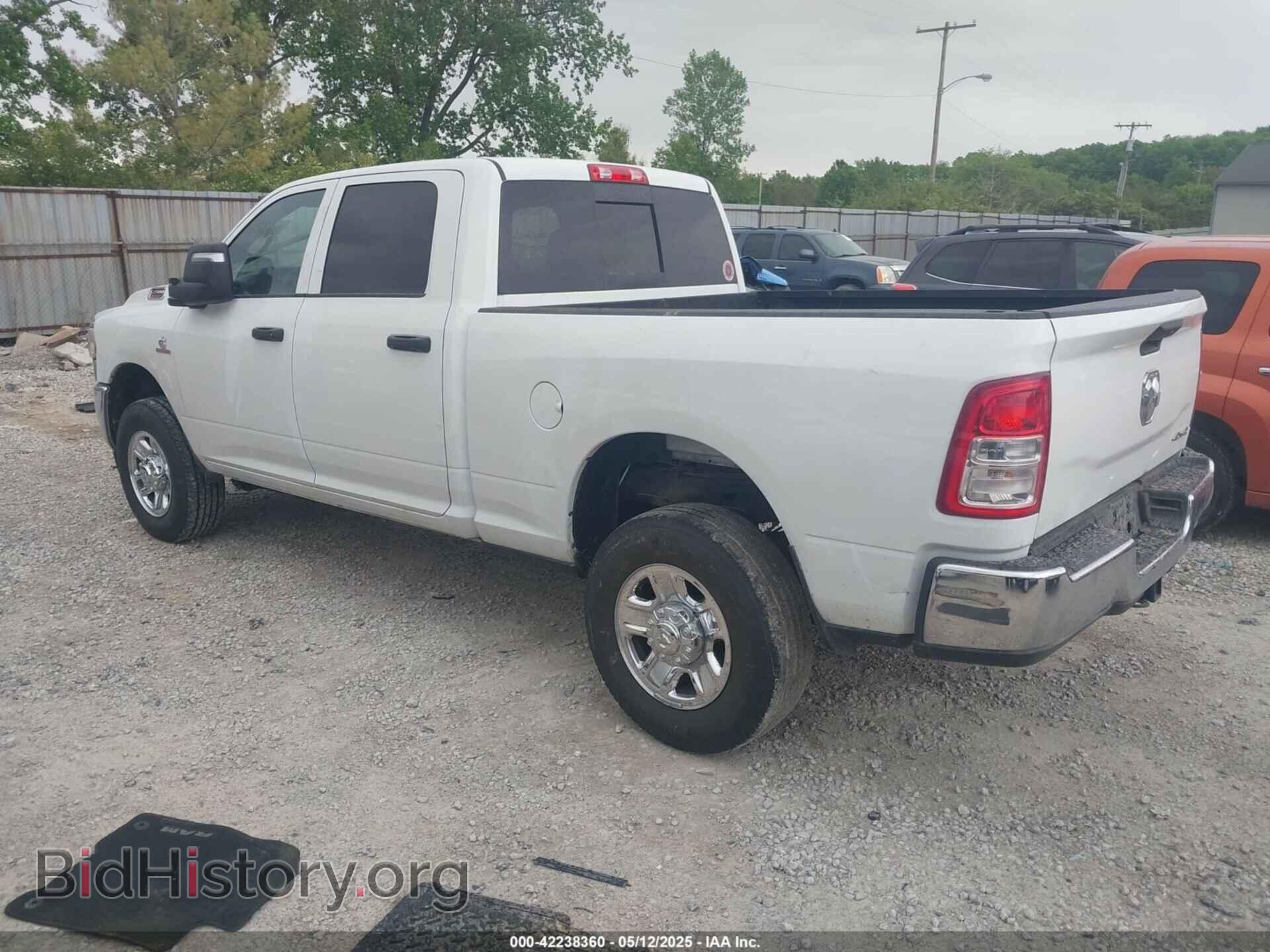 2024 RAM 2500 - VIN: 3C6UR5CL7RG309801 - Фото 3