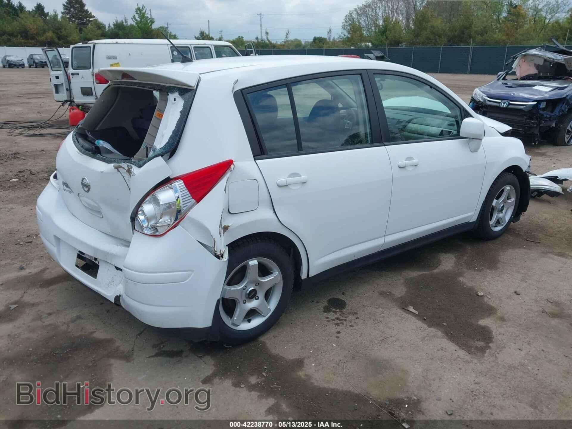 2009 NISSAN VERSA - VIN: 3N1BC13E29L372004 - Фото 4