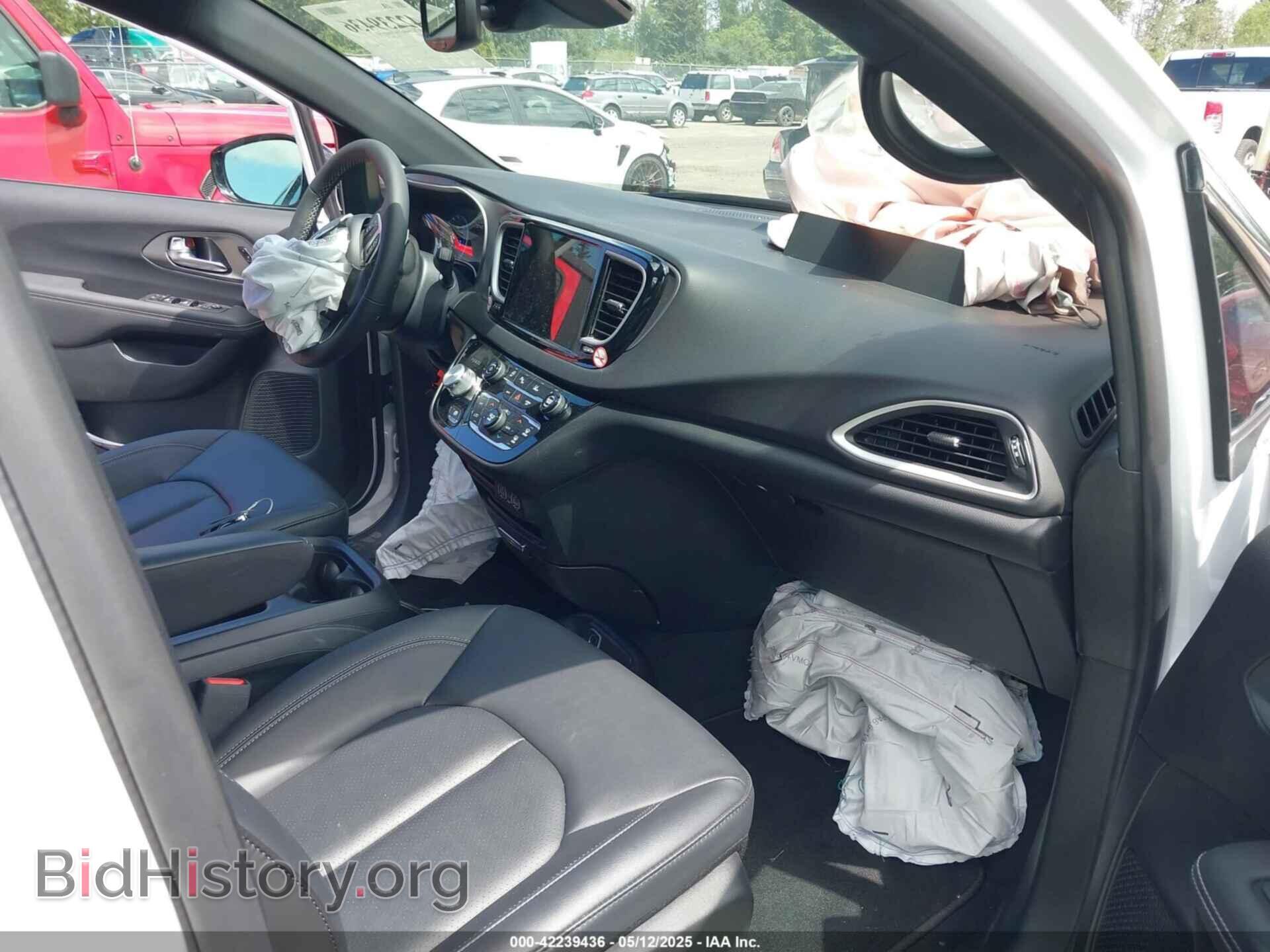 2025 CHRYSLER PACIFICA - VIN: 2C4RC1BG8SR554622 - Фото 18