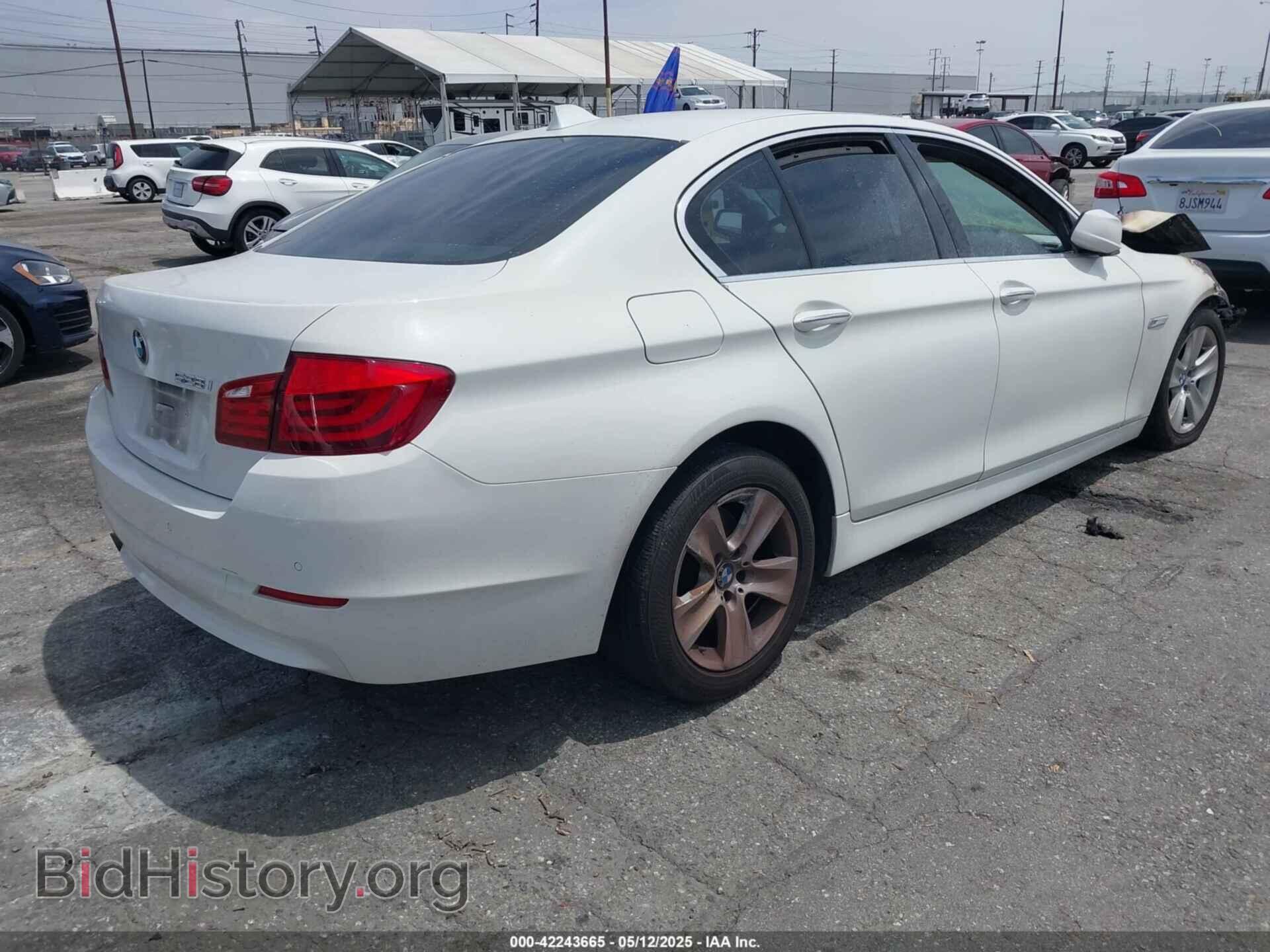 2011 BMW 528I - VIN: WBAFR1C59BC737001 - Фото 4