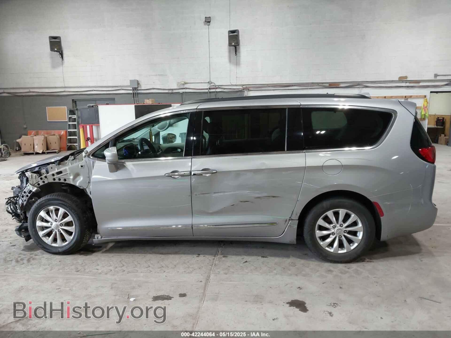 2017 CHRYSLER PACIFICA - VIN: 2C4RC1BGXHR795722 - Фото 14