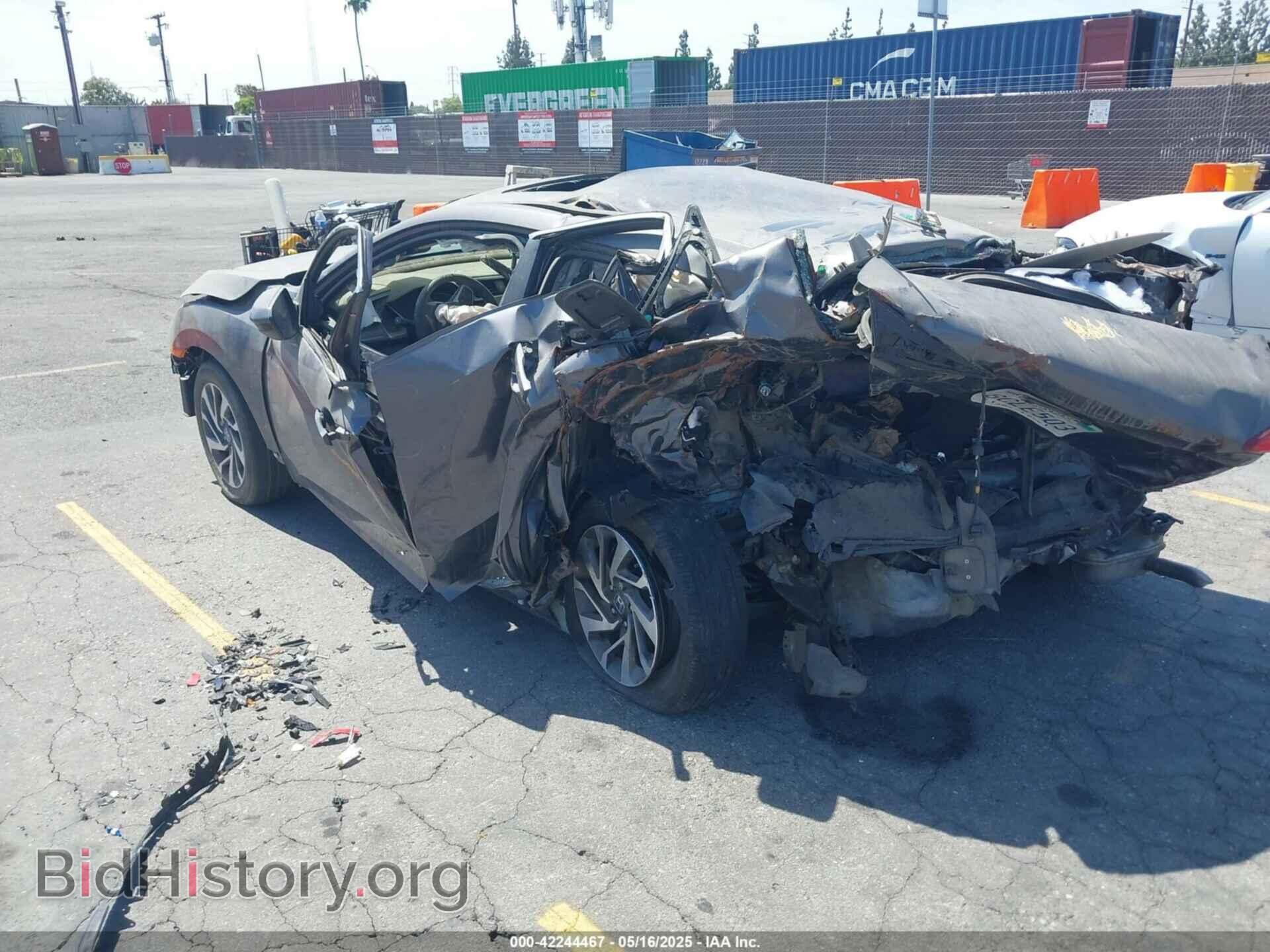 2018 HONDA CIVIC - VIN: 2HGFC2F72JH532043 - Фото 3