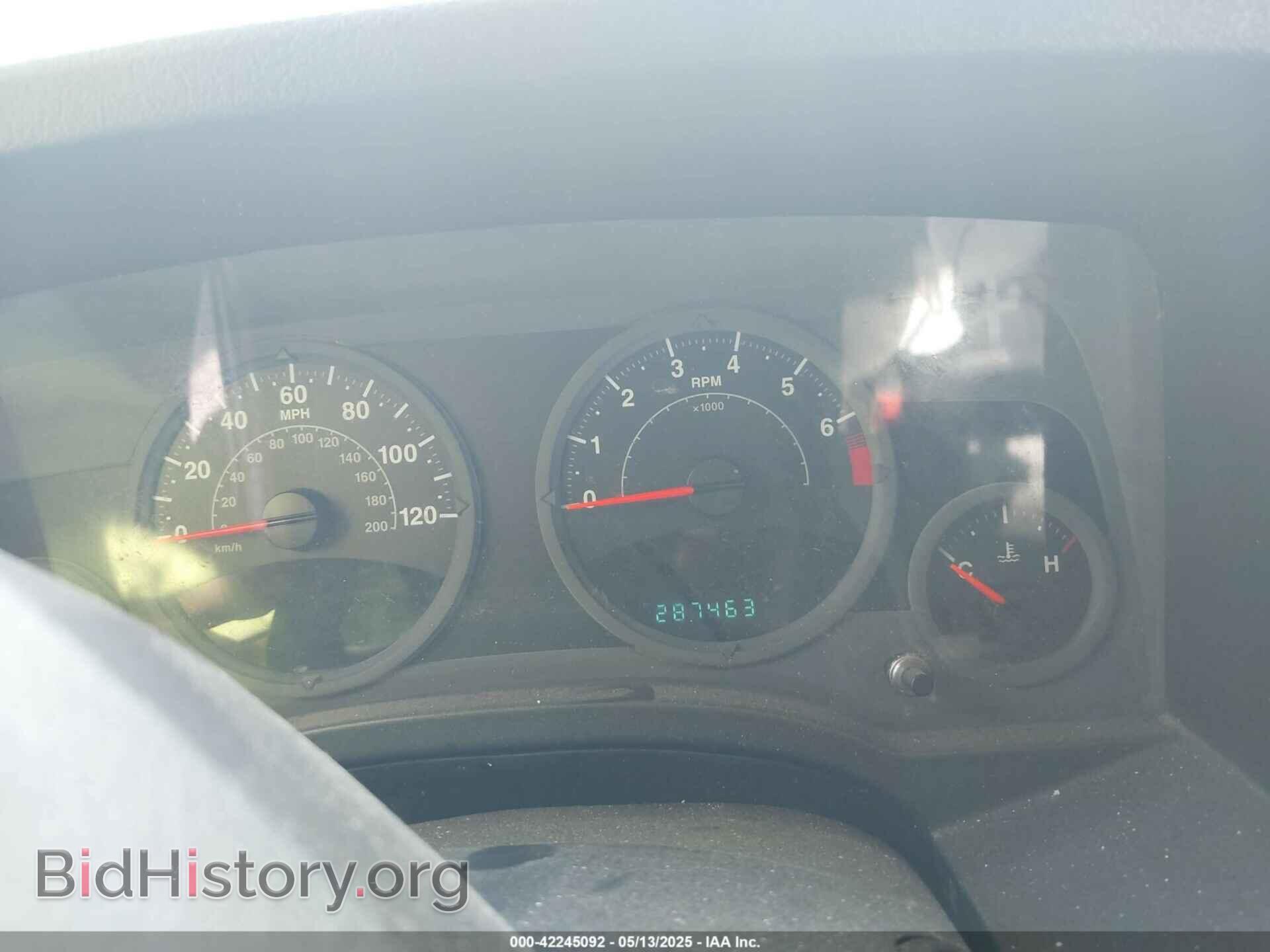 2007 JEEP COMPASS - VIN: 1J8FT47W57D211158 - Фото 7