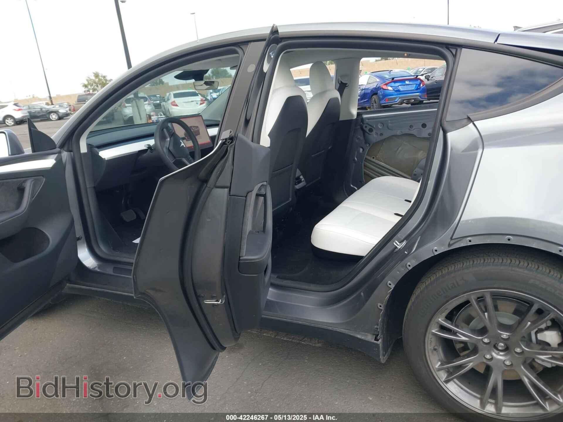 2024 TESLA MODEL Y - VIN: 7SAYGDED7RF197638 - Фото 8