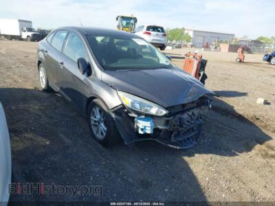 2016 Ford FOCUS SE, gray — VIN 1FADP3F23GL252346, IAAI