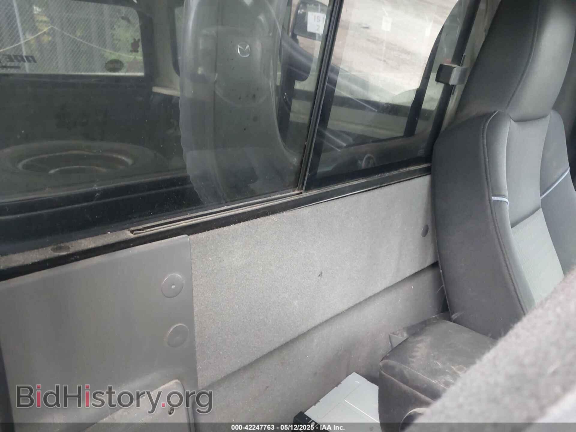 2005 MAZDA B2300 - VIN: 4F4YR12D55PM04397 - Photo 8