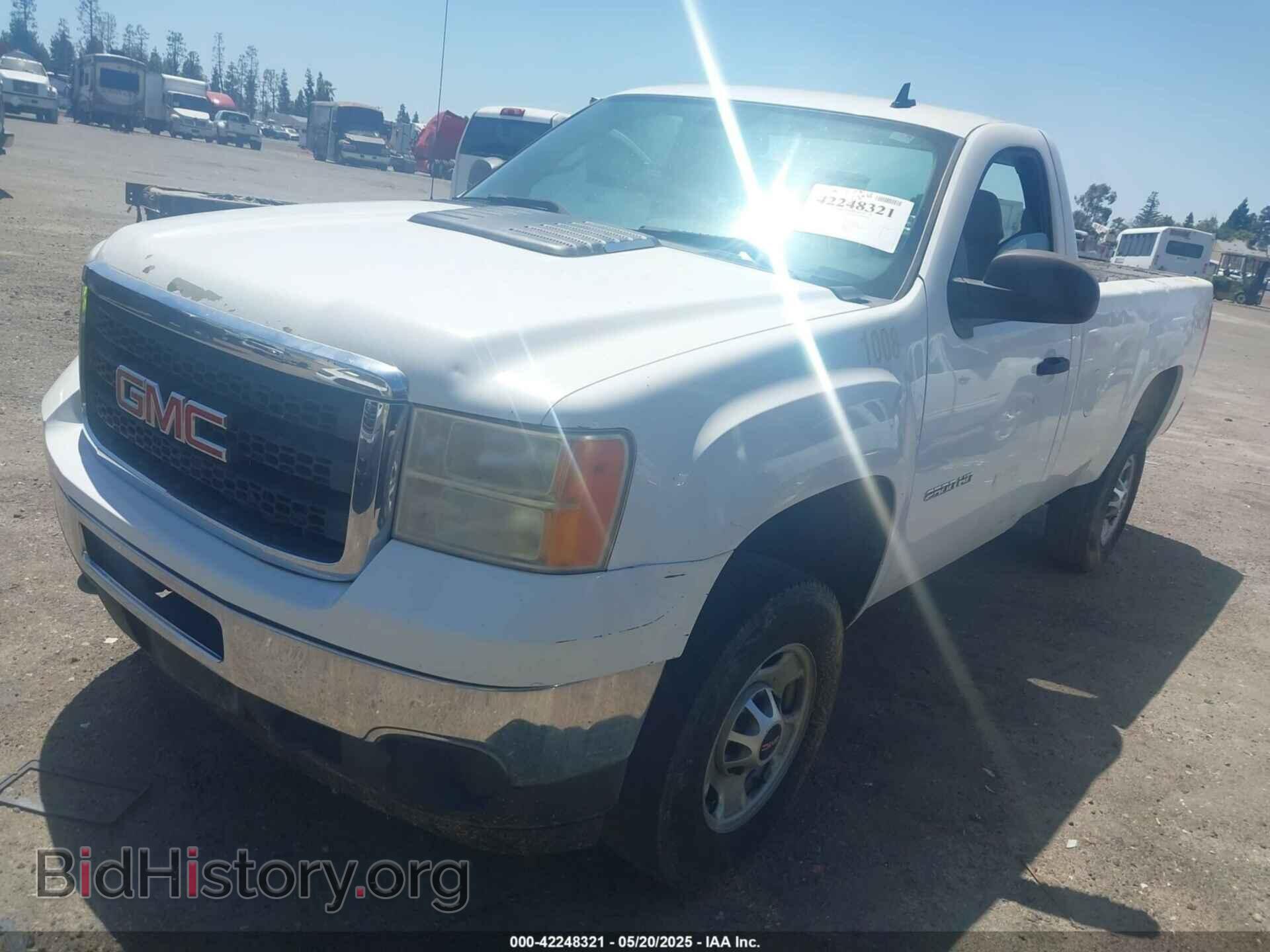 2013 GMC SIERRA 2500HD - VIN: 1GT01ZC84DF103721 - Фото 2