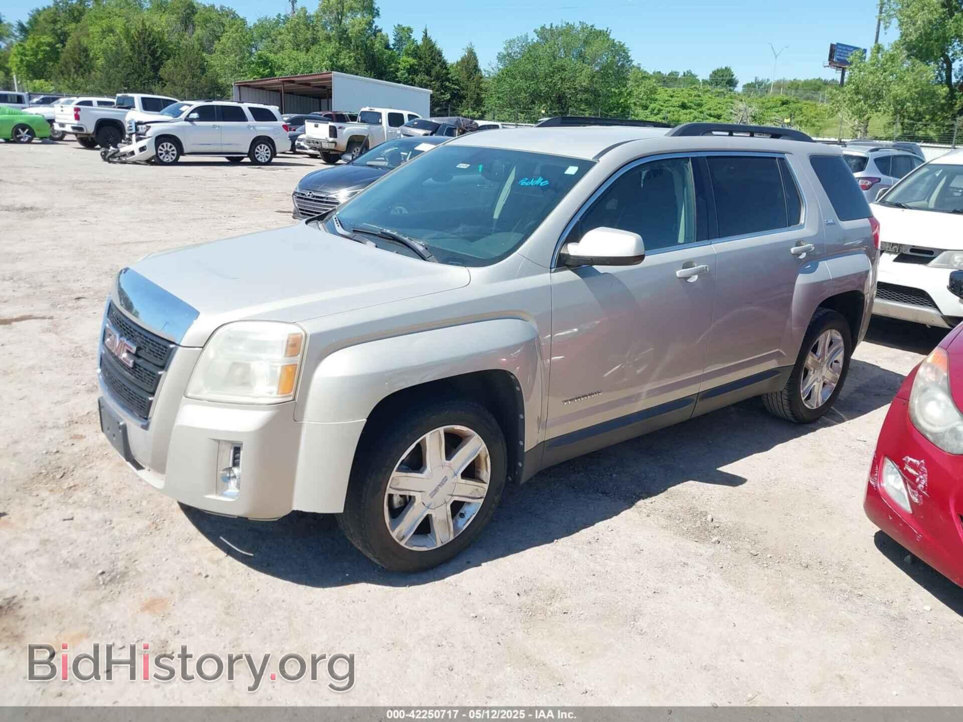 2011 GMC TERRAIN - VIN: 2CTALSEC9B6431798 - Photo 2