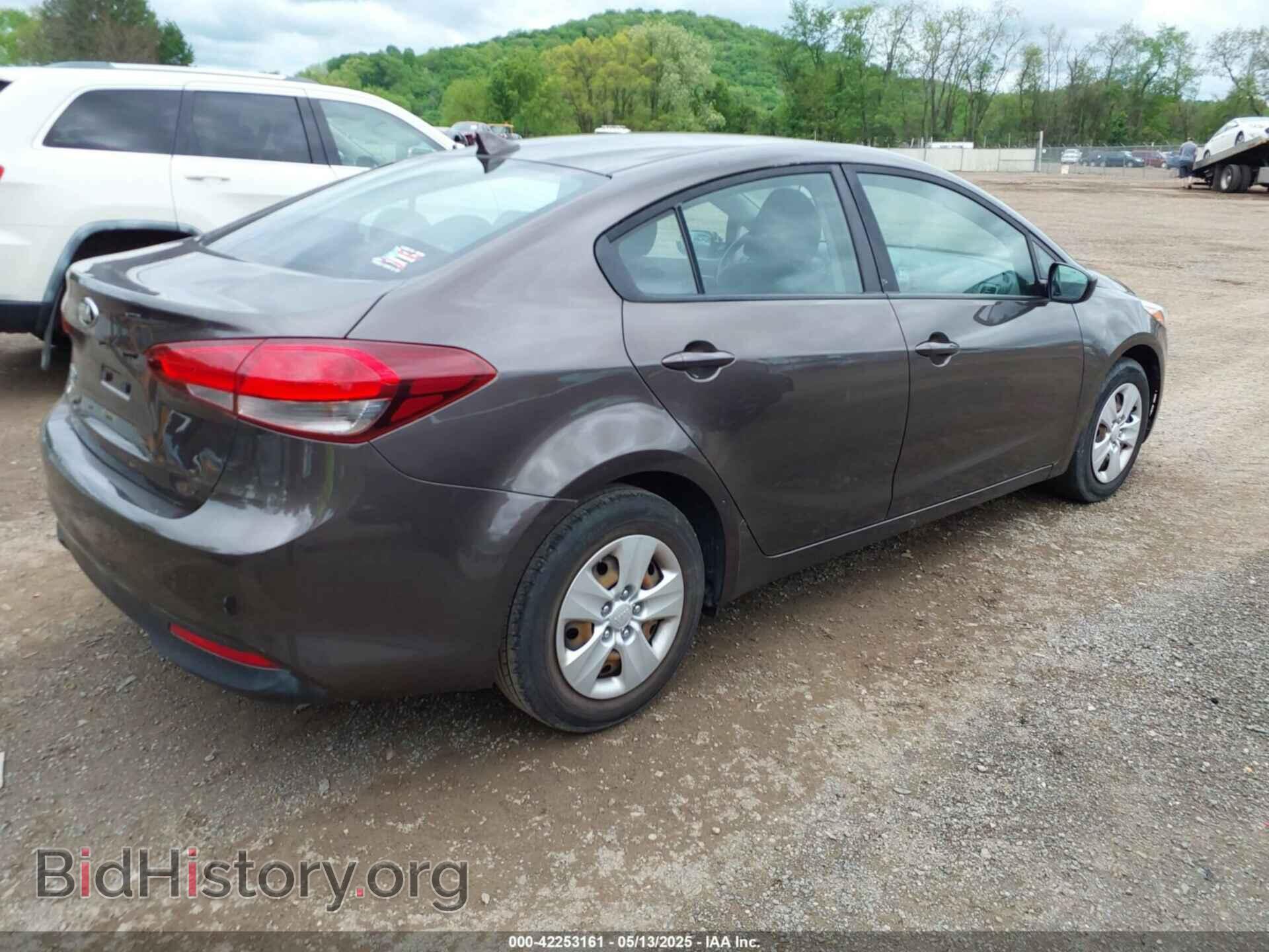 2017 KIA FORTE - VIN: 3KPFK4A79HE160744 - Фото 4