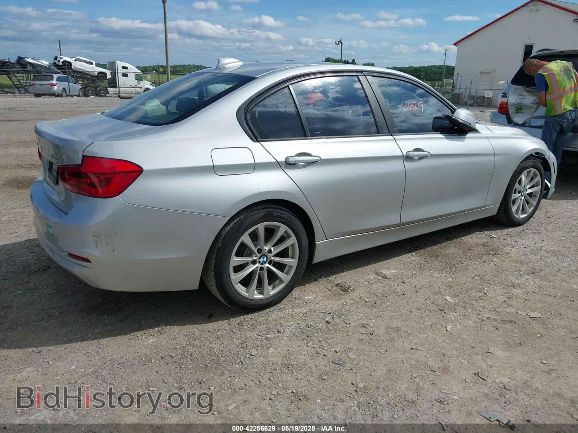 2016 BMW 320I - VIN: WBA8E5G52GNU20629 - Photo 4