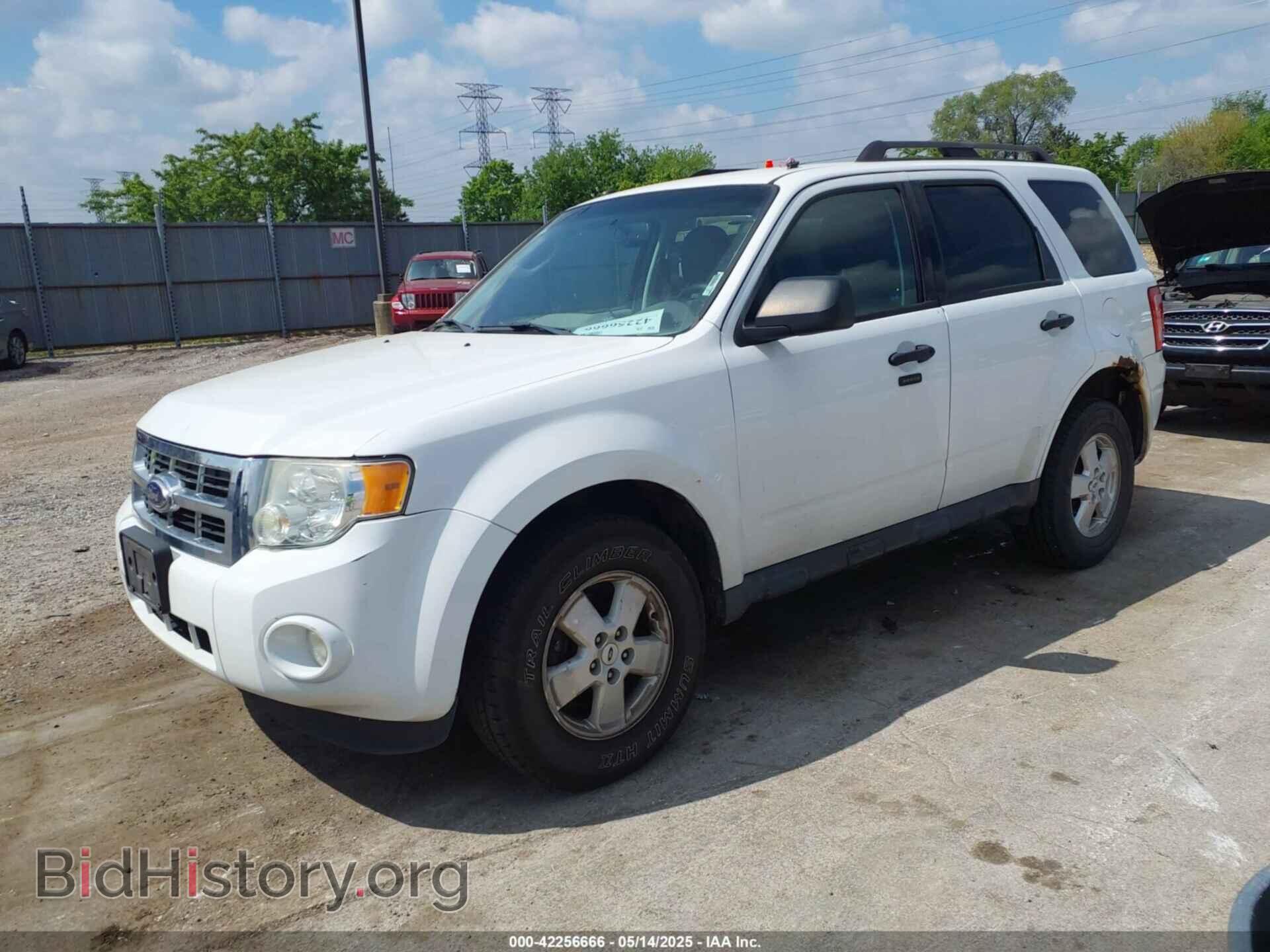 2011 FORD ESCAPE - VIN: 1FMCU9D70BKB26410 - Фото 2